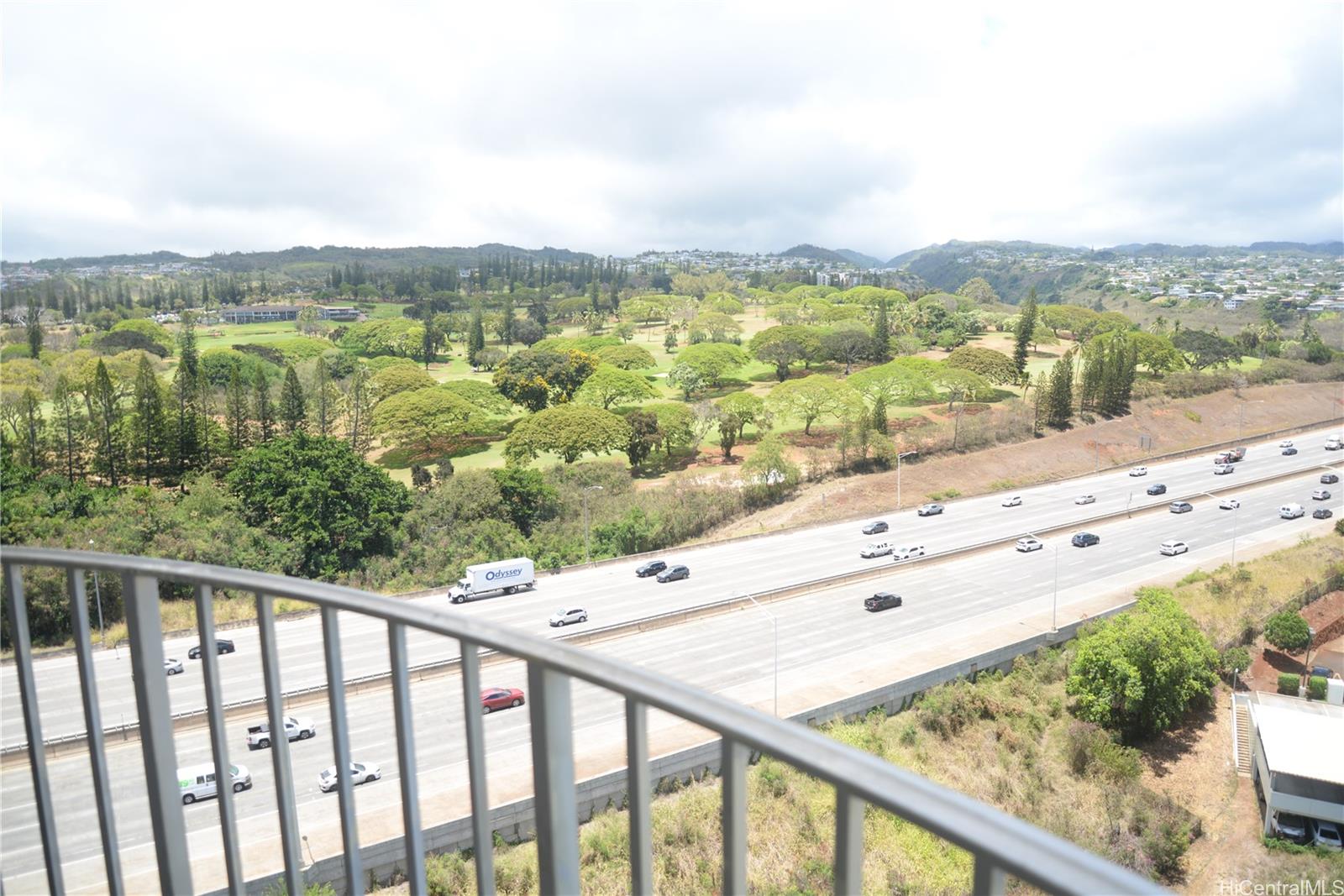 Pearl Ridge Gdns & Twr condo # 7-1706, Aiea, Hawaii - photo 18 of 23