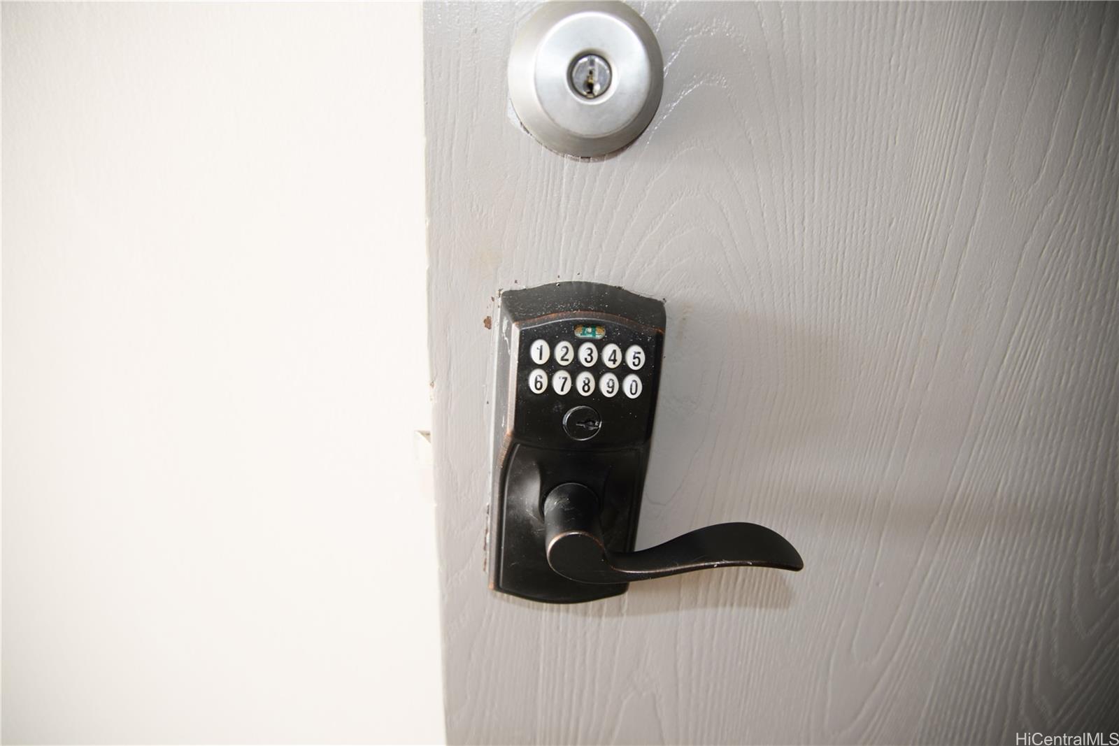 Pearl Ridge Gdns & Twr condo # 7-1706, Aiea, Hawaii - photo 23 of 23