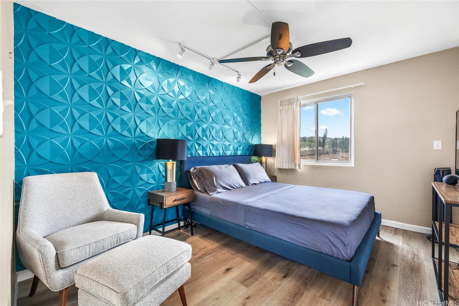 Pearl Ridge Gdns & Twr condo # 7-606, Aiea, Hawaii - photo 6 of 25