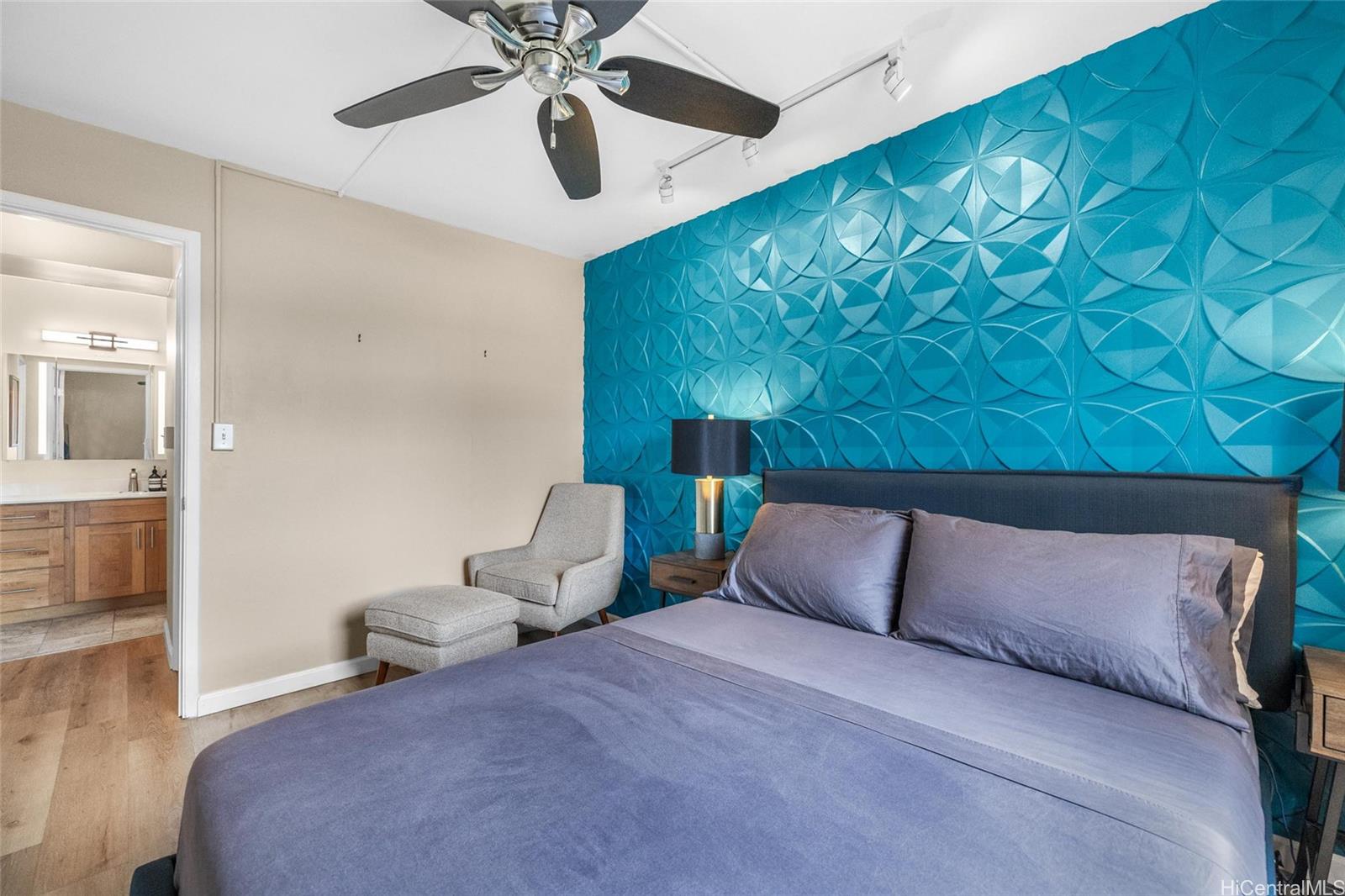 Pearl Ridge Gdns & Twr condo # 7-606, Aiea, Hawaii - photo 7 of 25