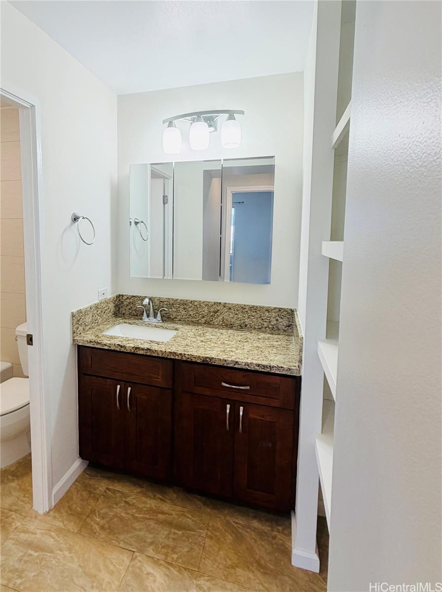 Pearl Ridge Gdns & Twr condo # 7-803, Aiea, Hawaii - photo 12 of 25