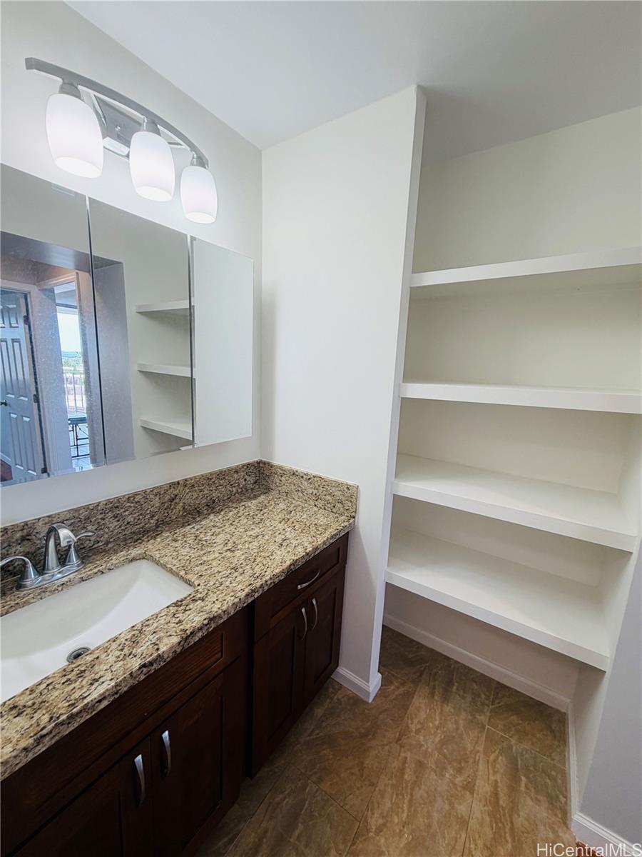 Pearl Ridge Gdns & Twr condo # 7-803, Aiea, Hawaii - photo 10 of 25