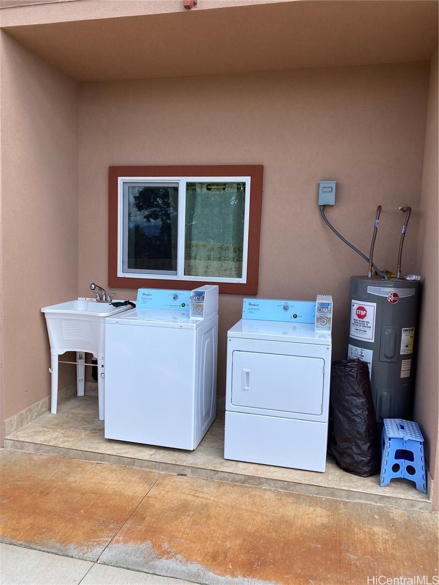 98-1040 Kaamilo Street Aiea - Rental - photo 9 of 10