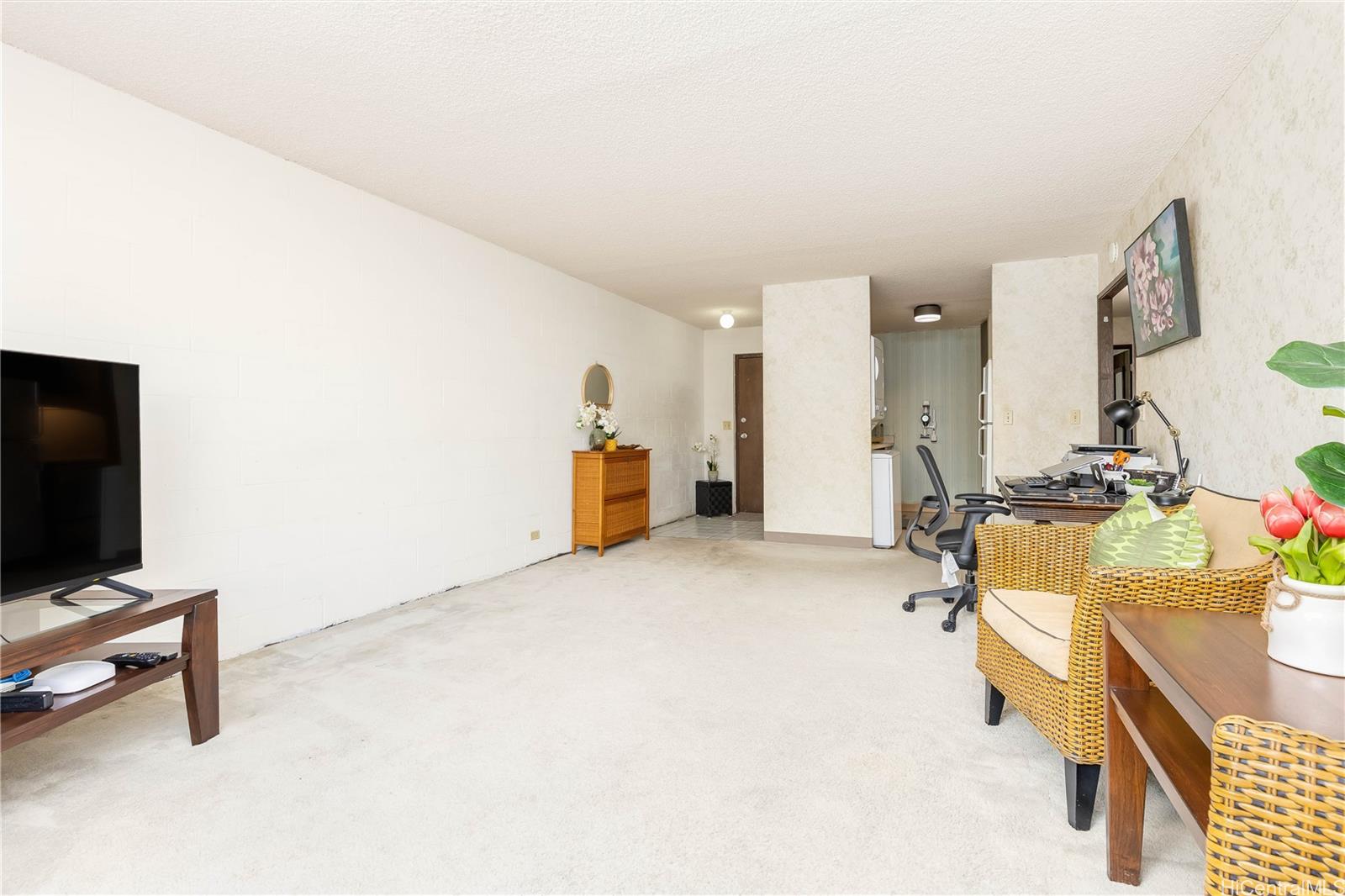 Pearl Ridge Gdns & Twr condo # 1/101, Aiea, Hawaii - photo 5 of 23