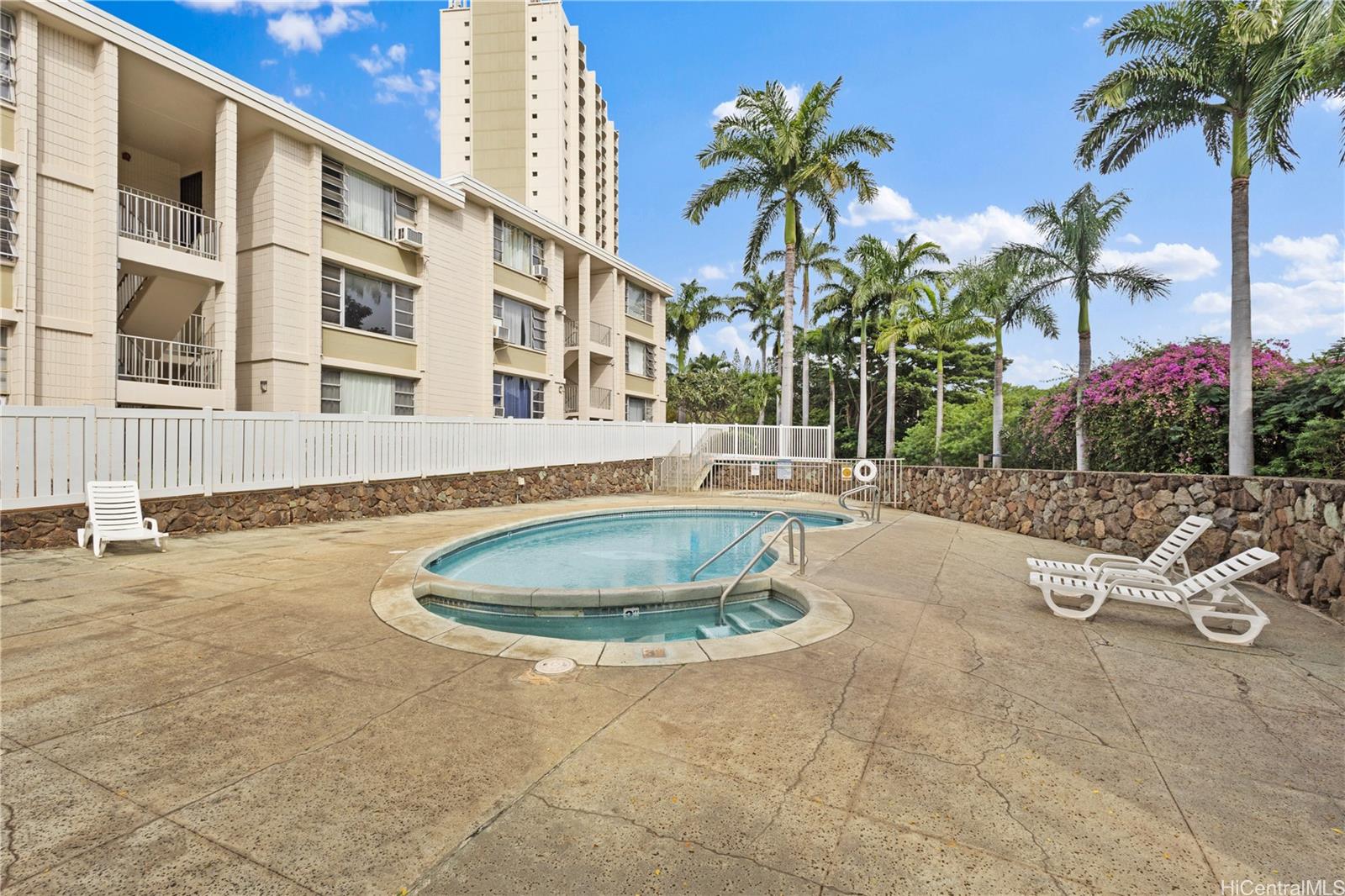 Pearl Ridge Gdns & Twr condo # 1-201, Aiea, Hawaii - photo 20 of 24