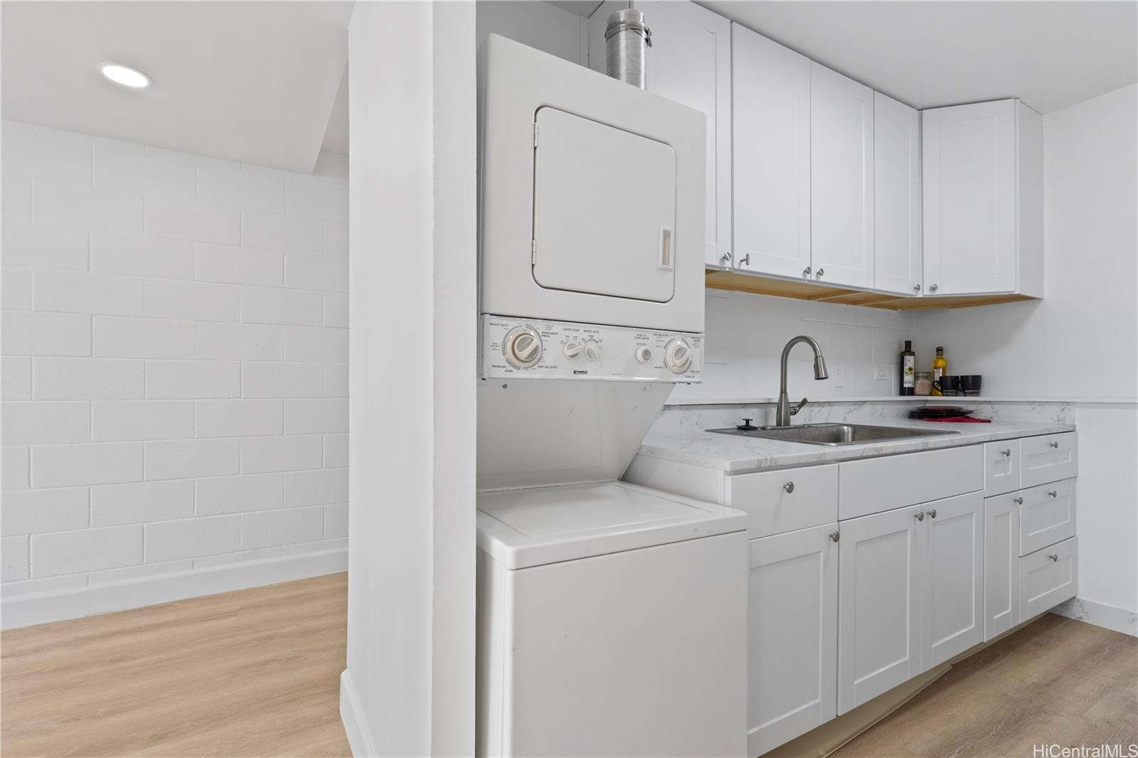 Pearl Ridge Gdns & Twr condo # 1-201, Aiea, Hawaii - photo 9 of 24