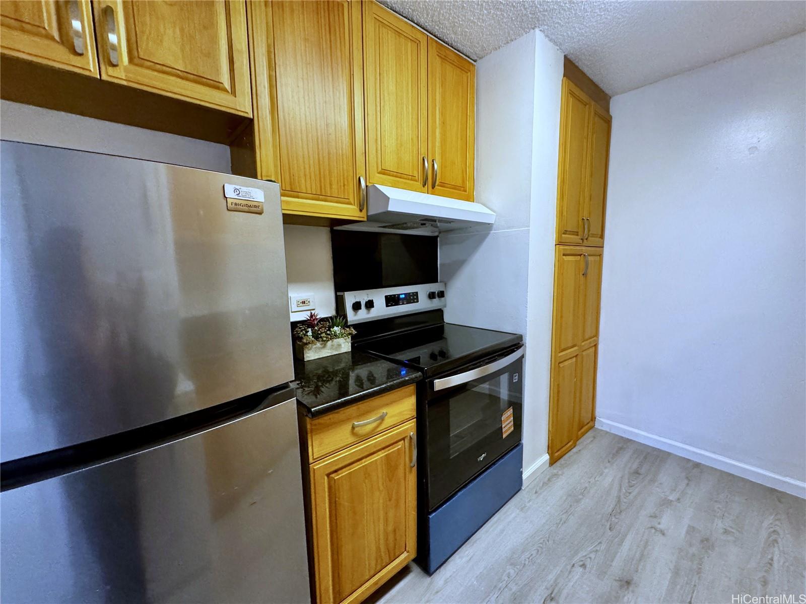 Pearl Ridge Gdns & Twr condo # 2-201, Aiea, Hawaii - photo 5 of 19