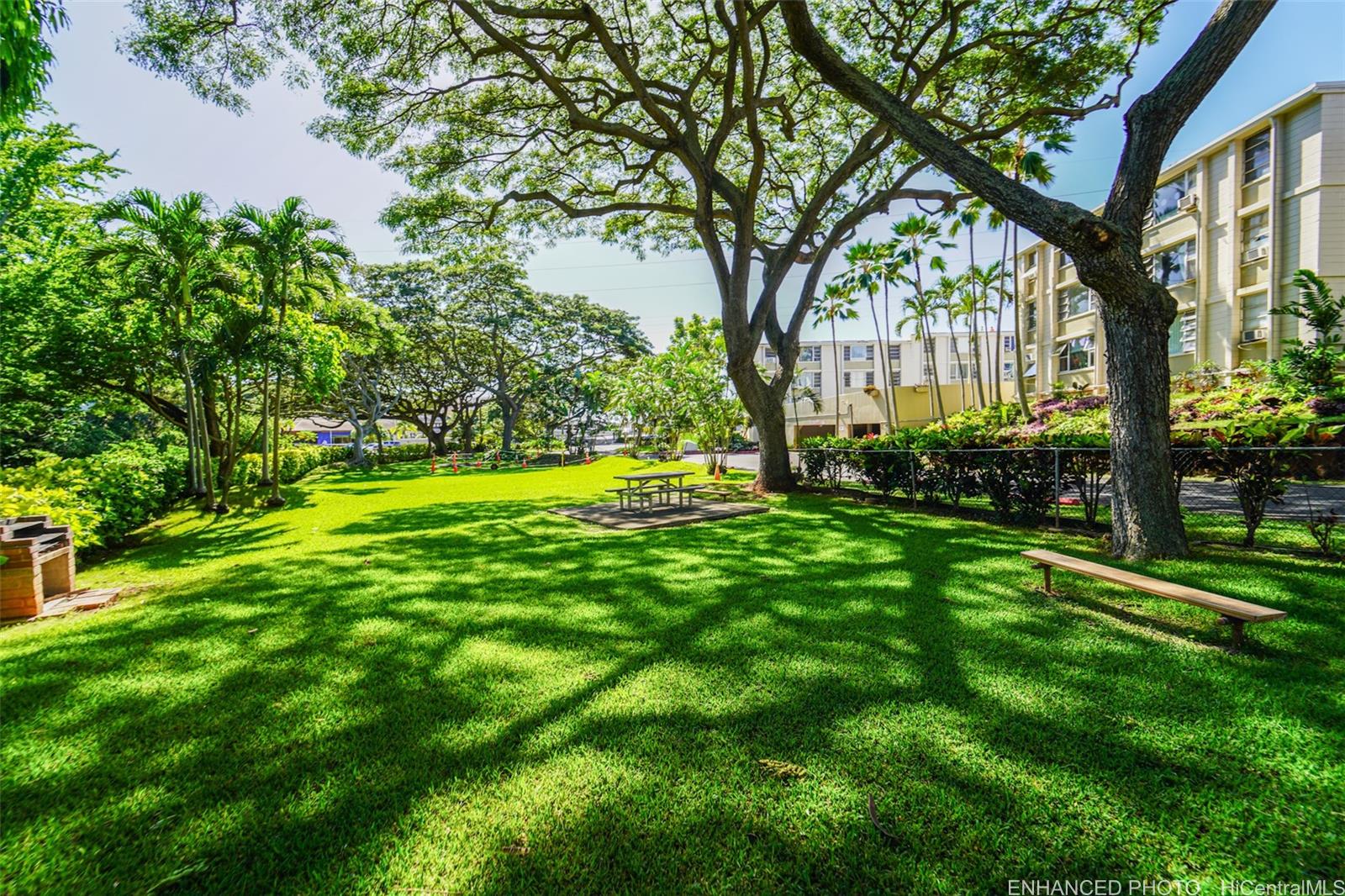 Pearl Ridge Gdns & Twr condo # 2-301, Aiea, Hawaii - photo 15 of 18