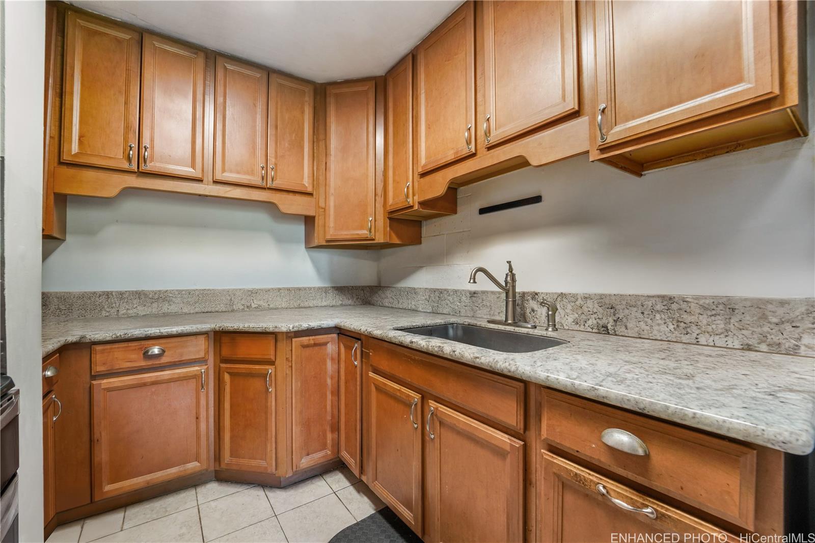 Pearl Ridge Gdns & Twr condo # 2-301, Aiea, Hawaii - photo 7 of 18