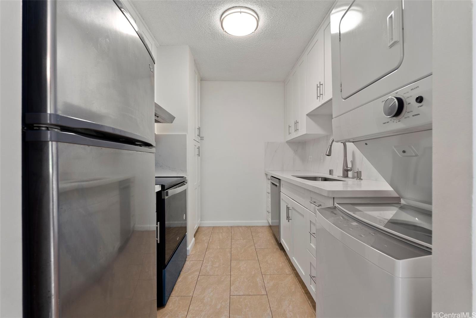 Pearl Ridge Gdns & Twr condo # 2-303, Aiea, Hawaii - photo 5 of 25