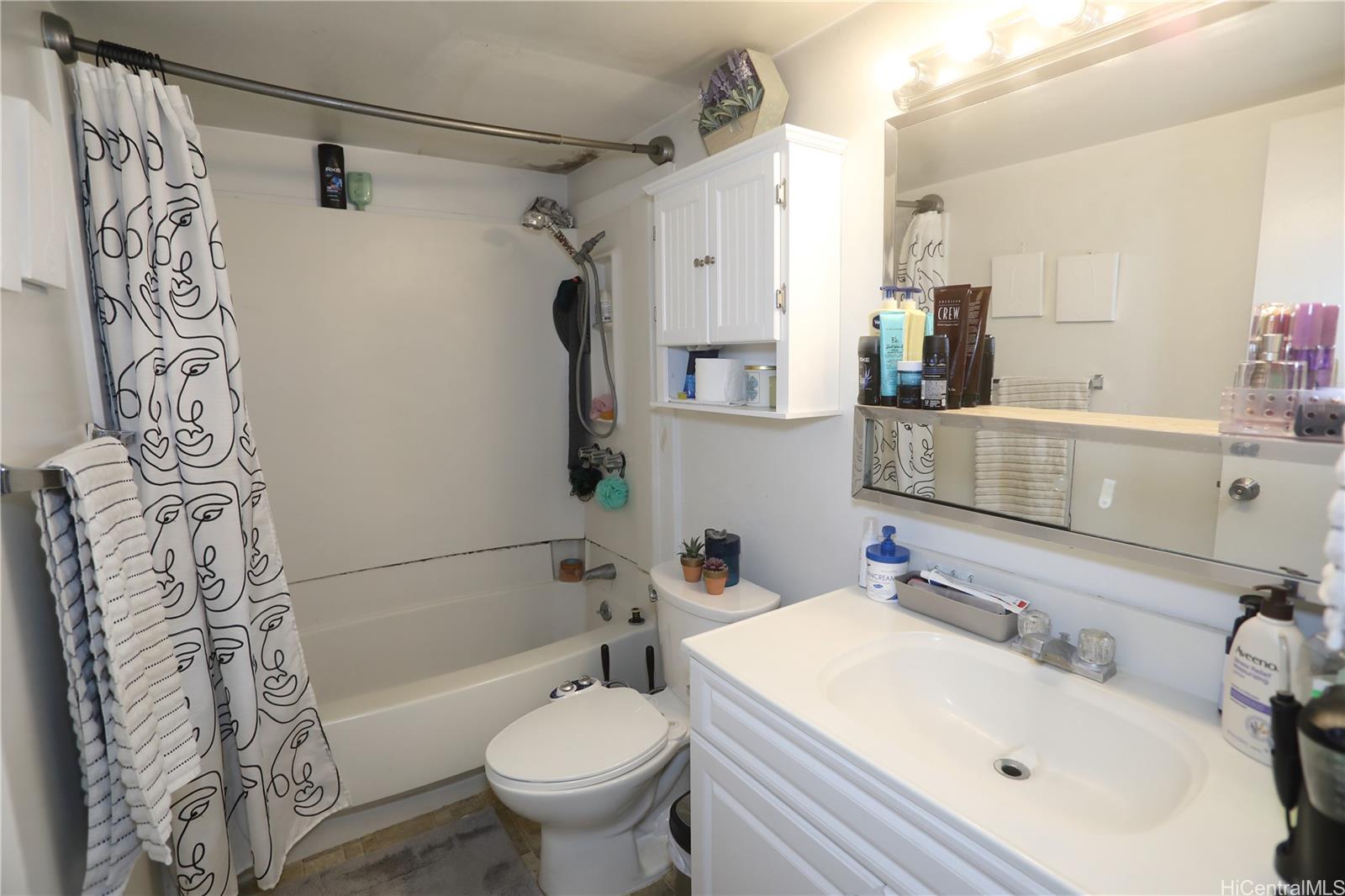 Pearl Ridge Gdns & Twr condo # 2-304, Aiea, Hawaii - photo 12 of 18