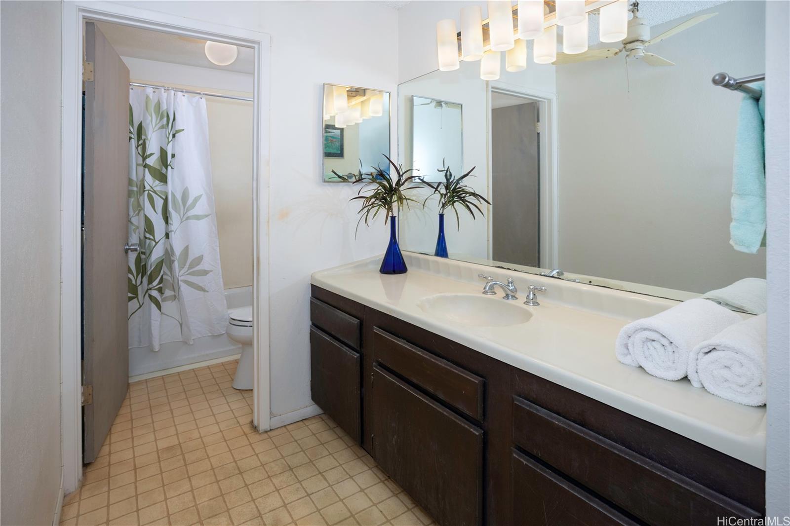 98-1066 Komo Mai Drive townhouse # 92, Aiea, Hawaii - photo 6 of 17