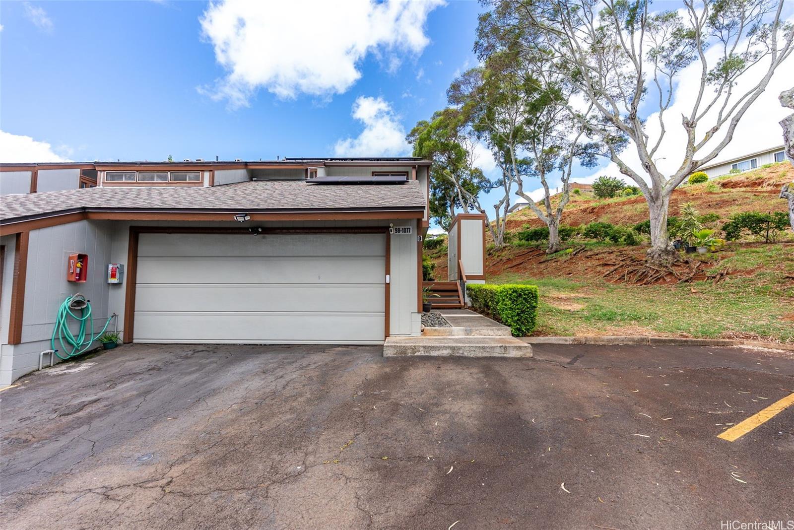 Newtown Estates Comm. Assn. townhouse # 56, Aiea, Hawaii - photo 18 of 25