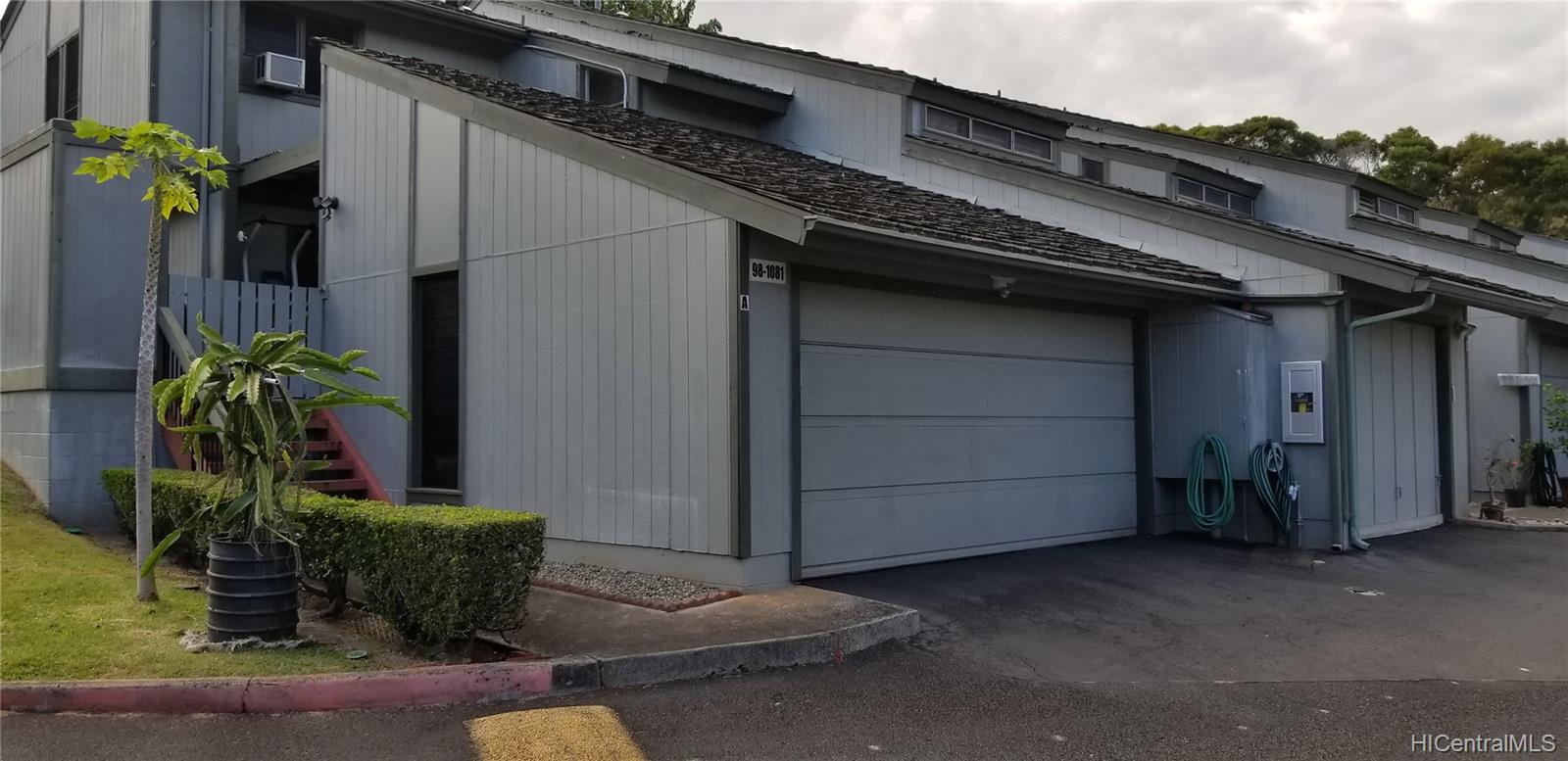 Newtown Estates A, 981081 Komo Mai Drive, Aiea Newtown townhouse