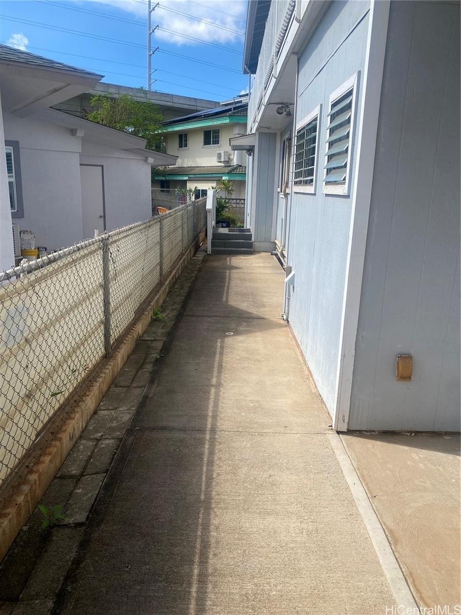 98-118 Kihale St Aiea - Rental - photo 2 of 16