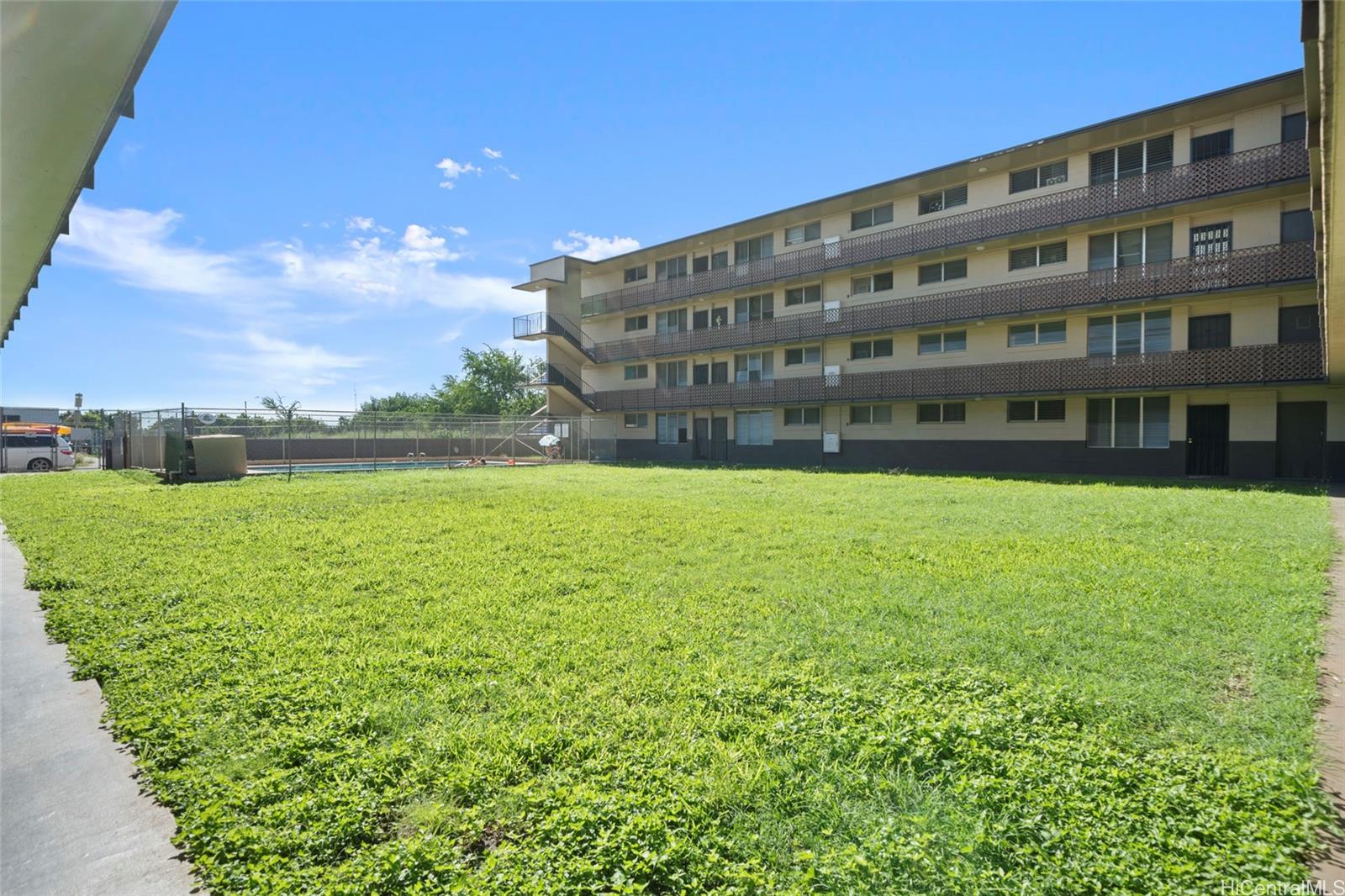 Pearl Manor Apts condo # 204, Aiea, Hawaii - photo 11 of 11