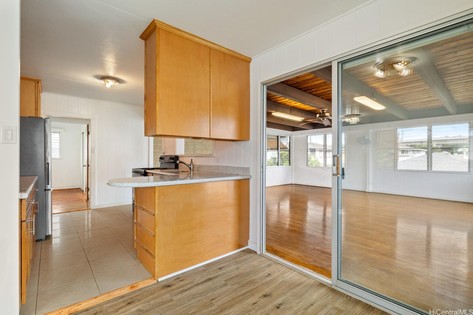 98-121  Kihale Pl Aiea Area, PearlCity home - photo 15 of 25