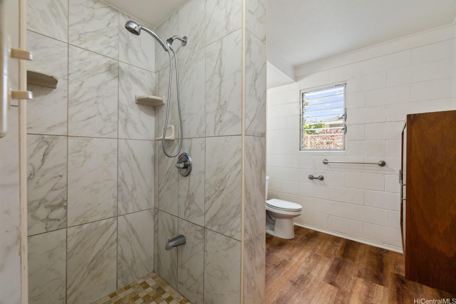 98-121  Kihale Pl Aiea Area, PearlCity home - photo 6 of 25