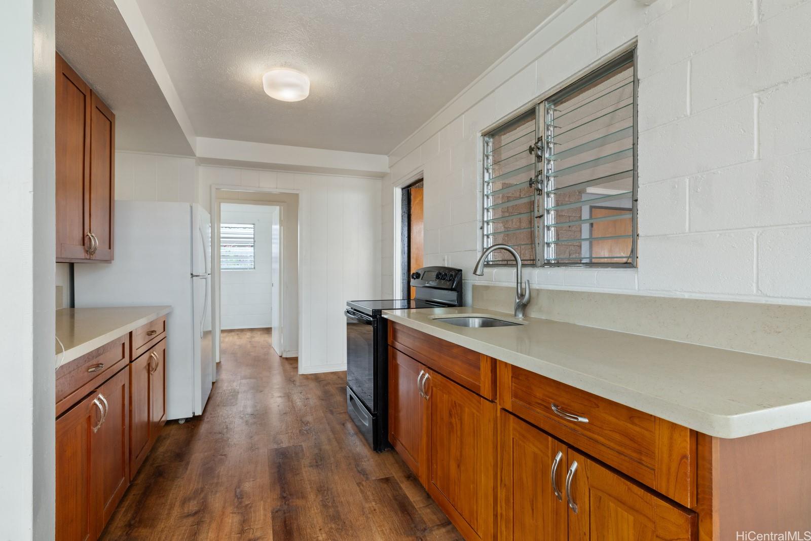 98-121  Kihale Pl Aiea Area, PearlCity home - photo 9 of 25