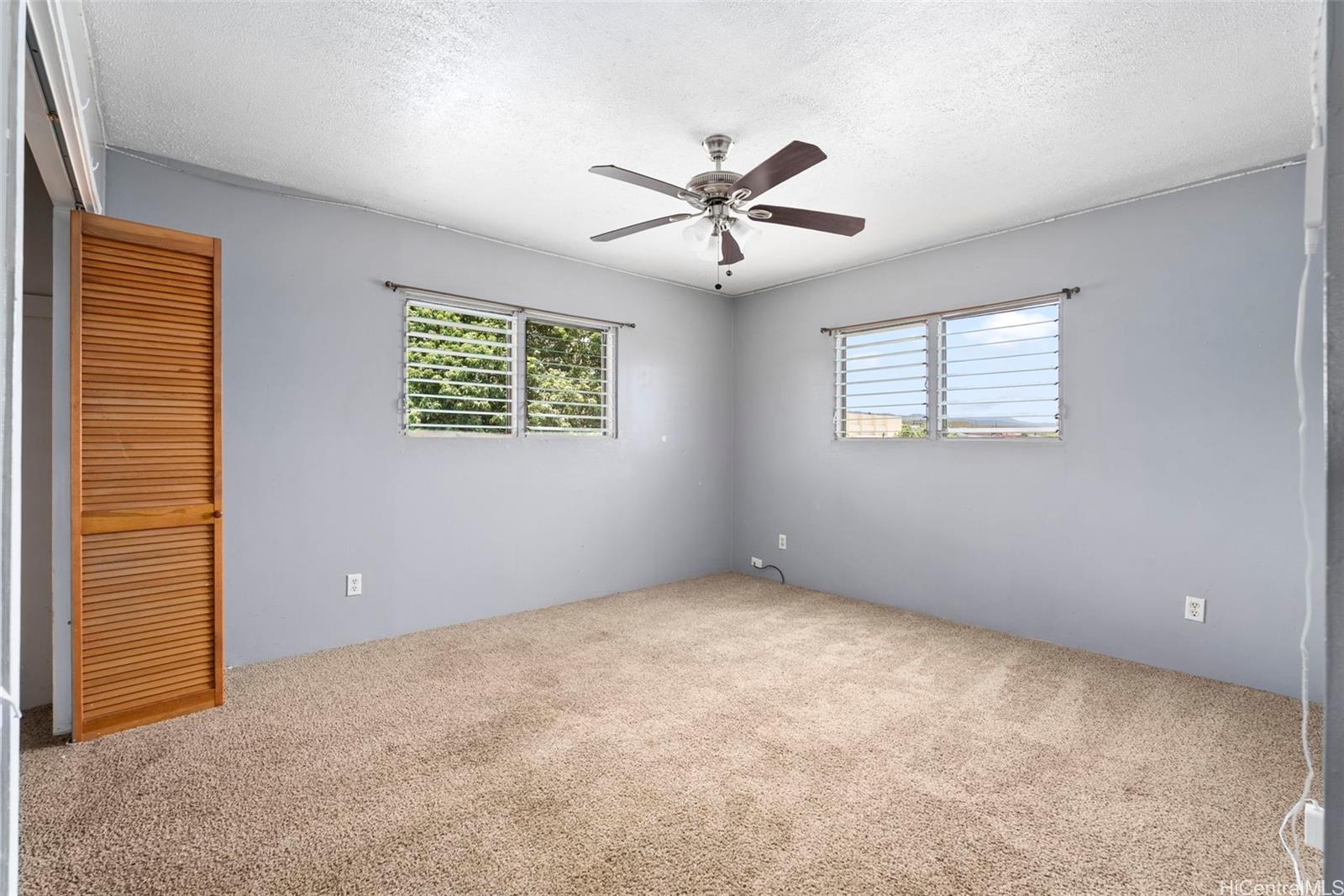 98-1225  Ulune Street Aiea Heights, PearlCity home - photo 15 of 25