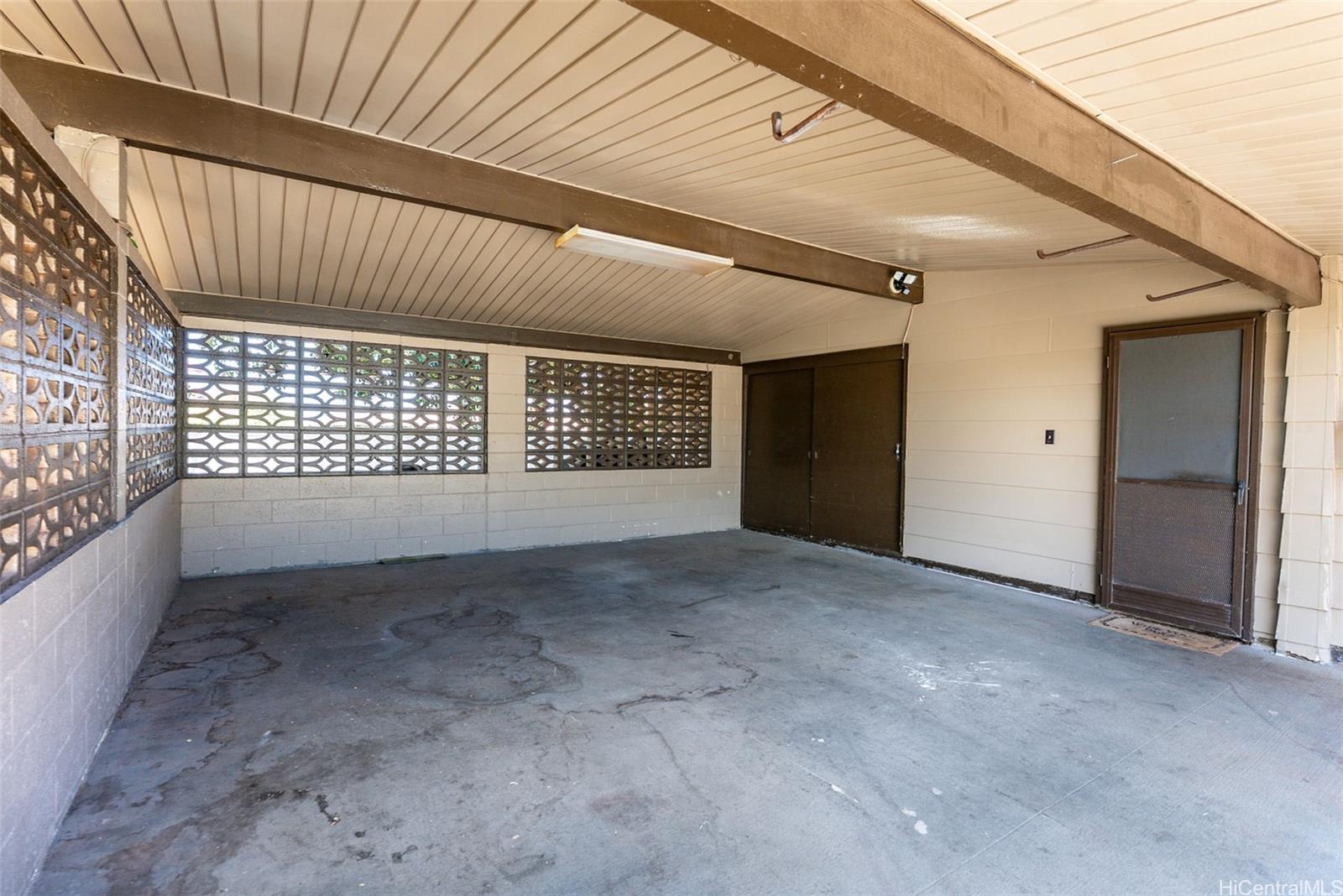 98-1225  Ulune Street Aiea Heights, PearlCity home - photo 19 of 25