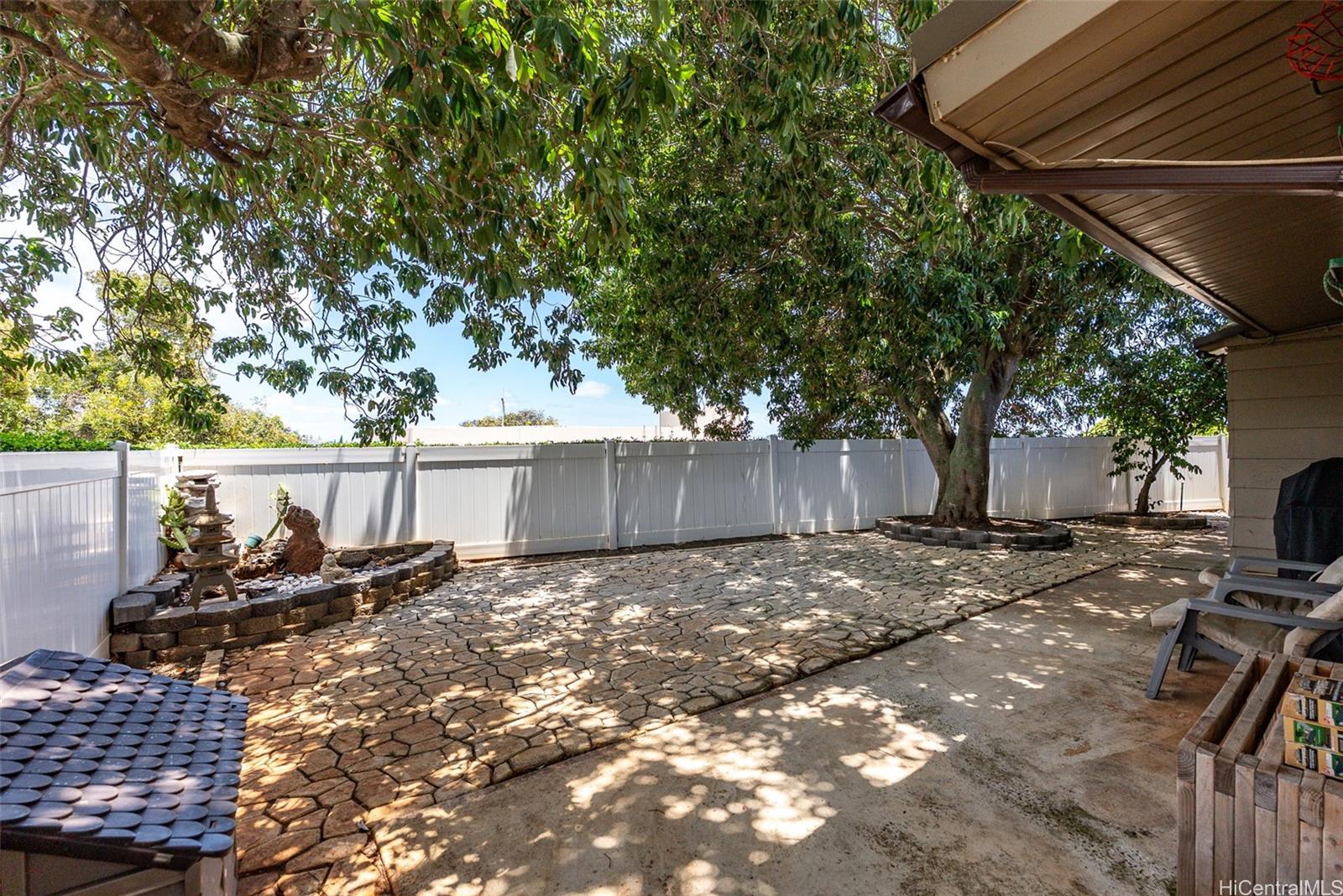 98-1225  Ulune Street Aiea Heights, PearlCity home - photo 21 of 25