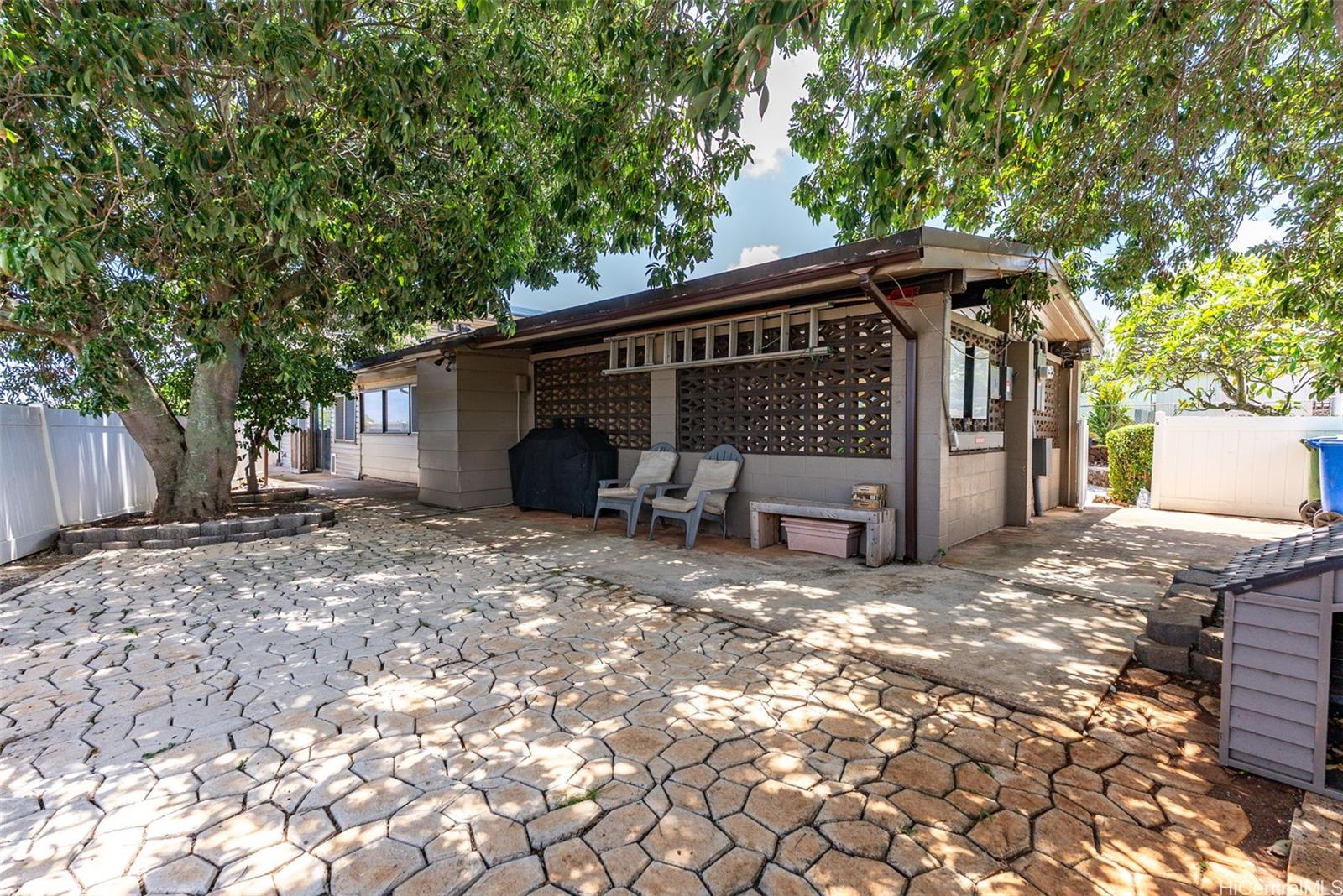 98-1225  Ulune Street Aiea Heights, PearlCity home - photo 22 of 25