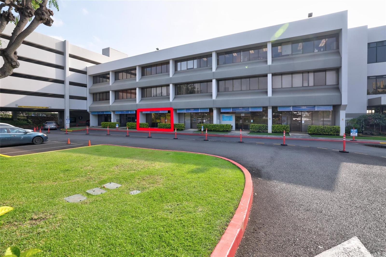 98-1247 Kaahumanu St Aiea Oahu commercial real estate photo9 of 10