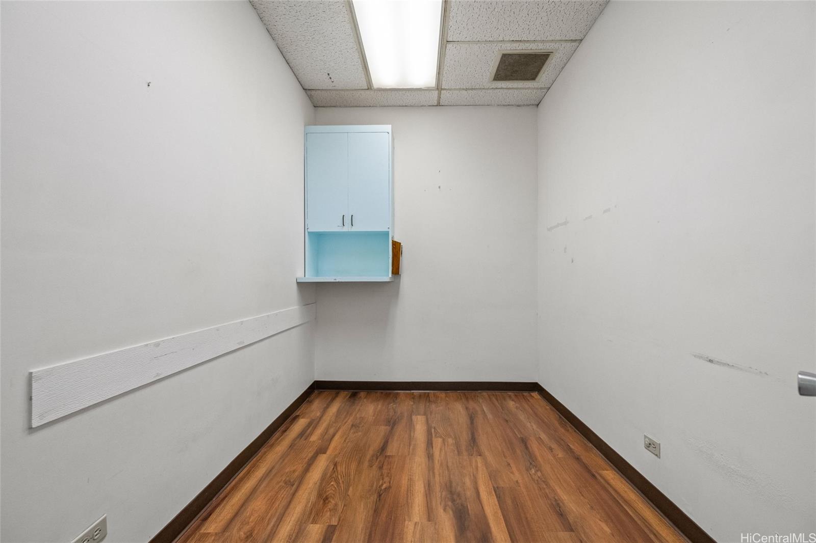 98-1247 Kaahumanu St Aiea Oahu commercial real estate photo15 of 15