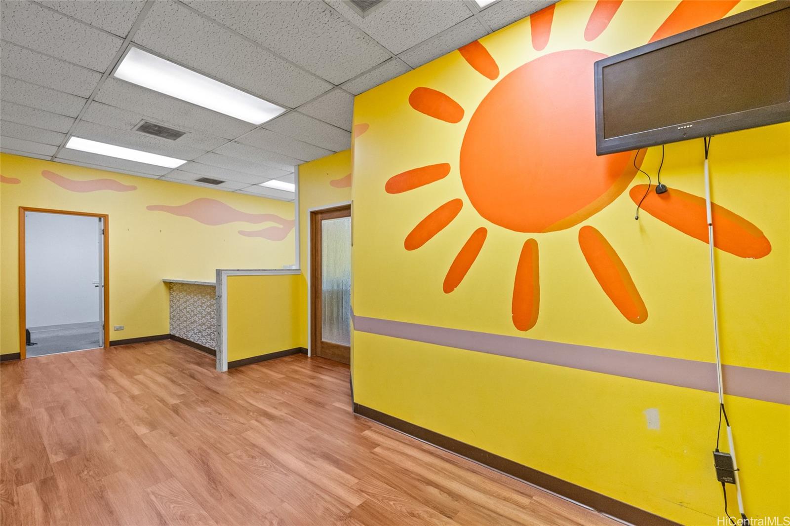 98-1247 Kaahumanu St Aiea Oahu commercial real estate photo3 of 15