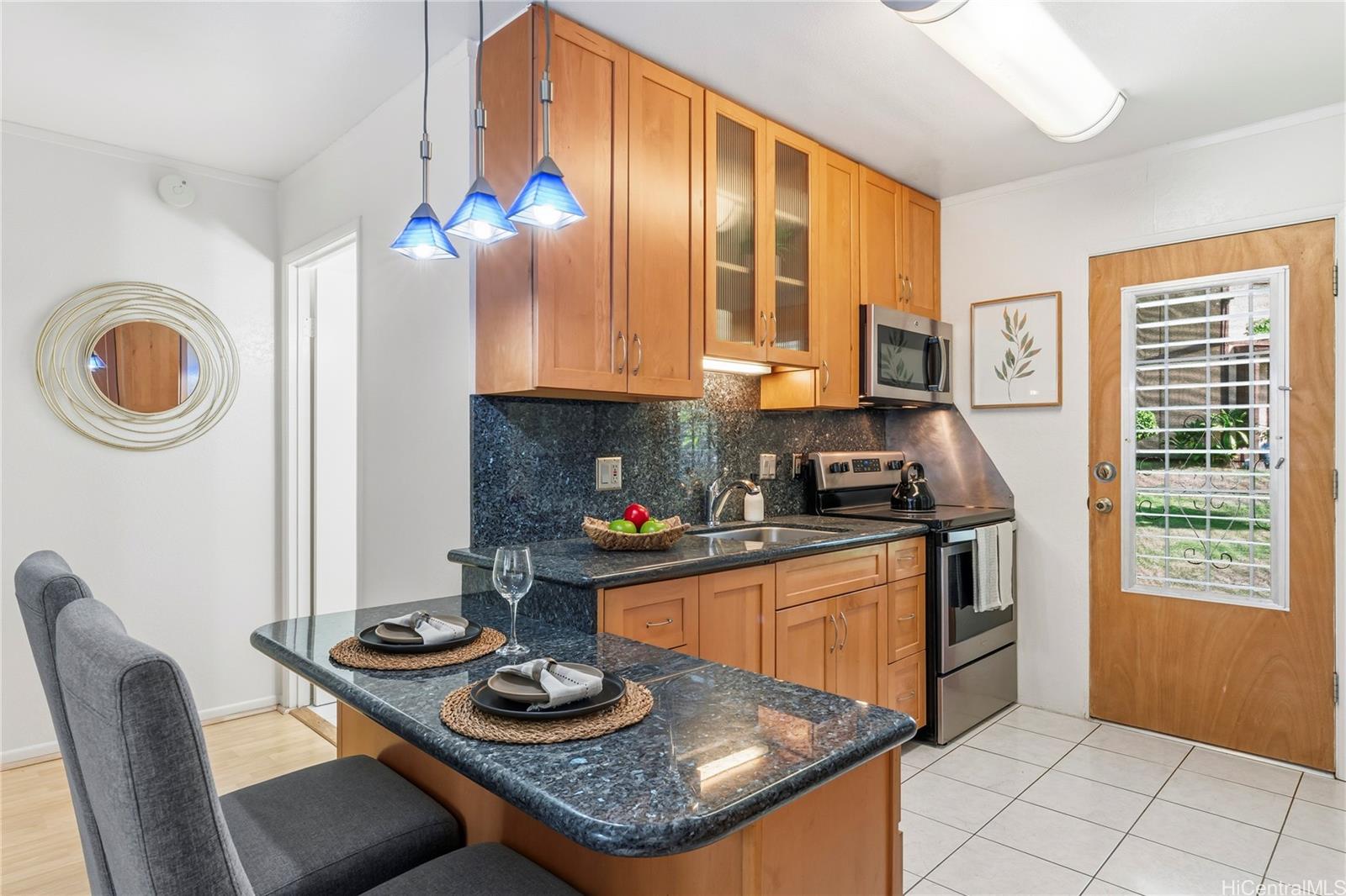 Waiau Gardens townhouse # C, Pearl City, Hawaii - photo 10 of 24