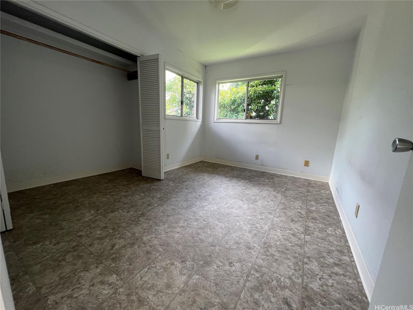 98-1305 Akaaka St Aiea - Rental - photo 16 of 23