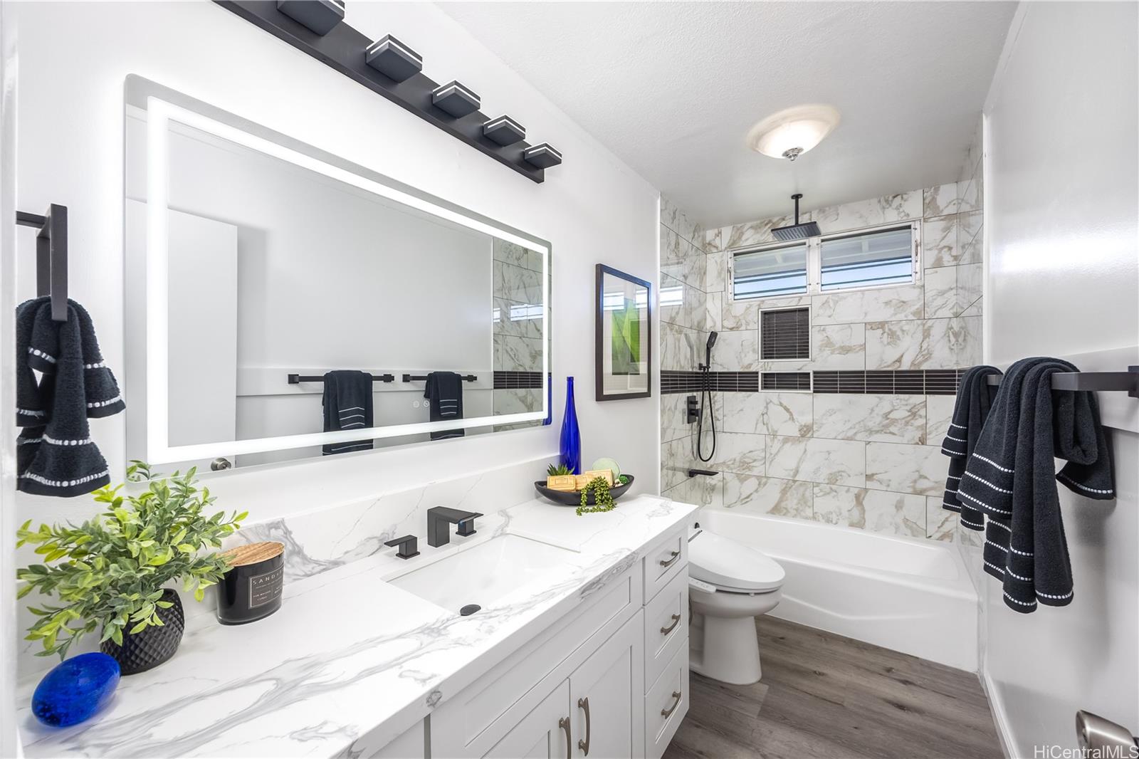 98-1327  Hoohiki St Waiau, PearlCity home - photo 12 of 25