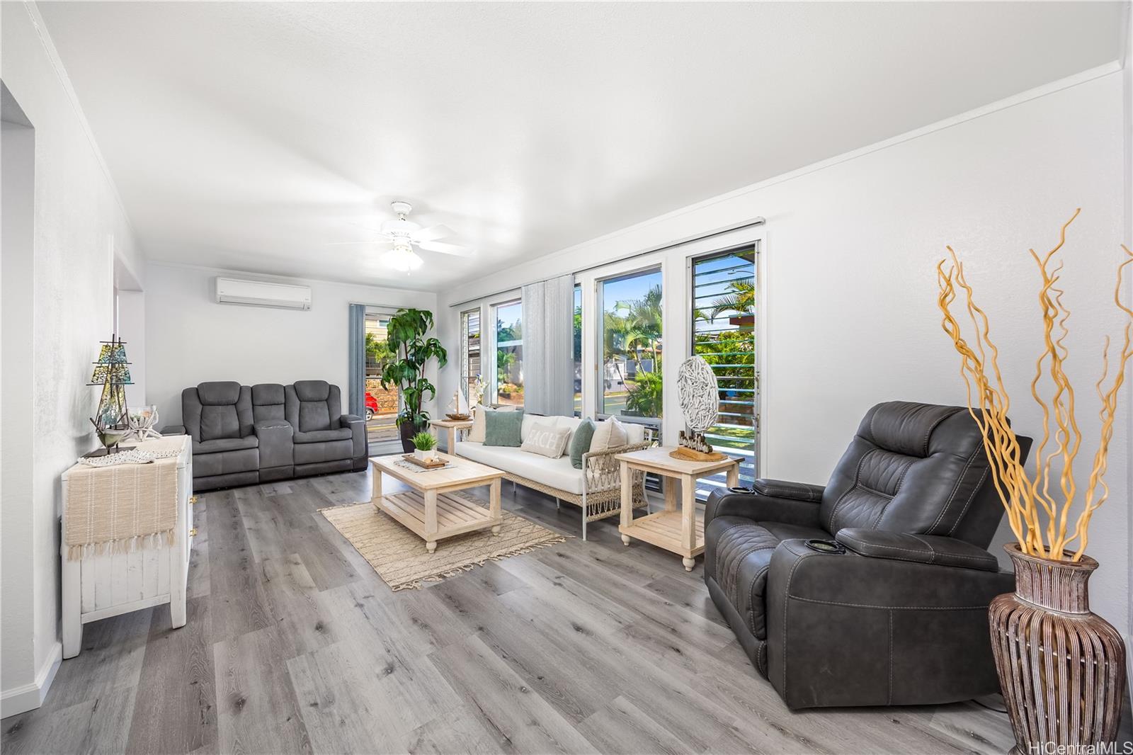 98-1327  Hoohiki St Waiau, PearlCity home - photo 5 of 25