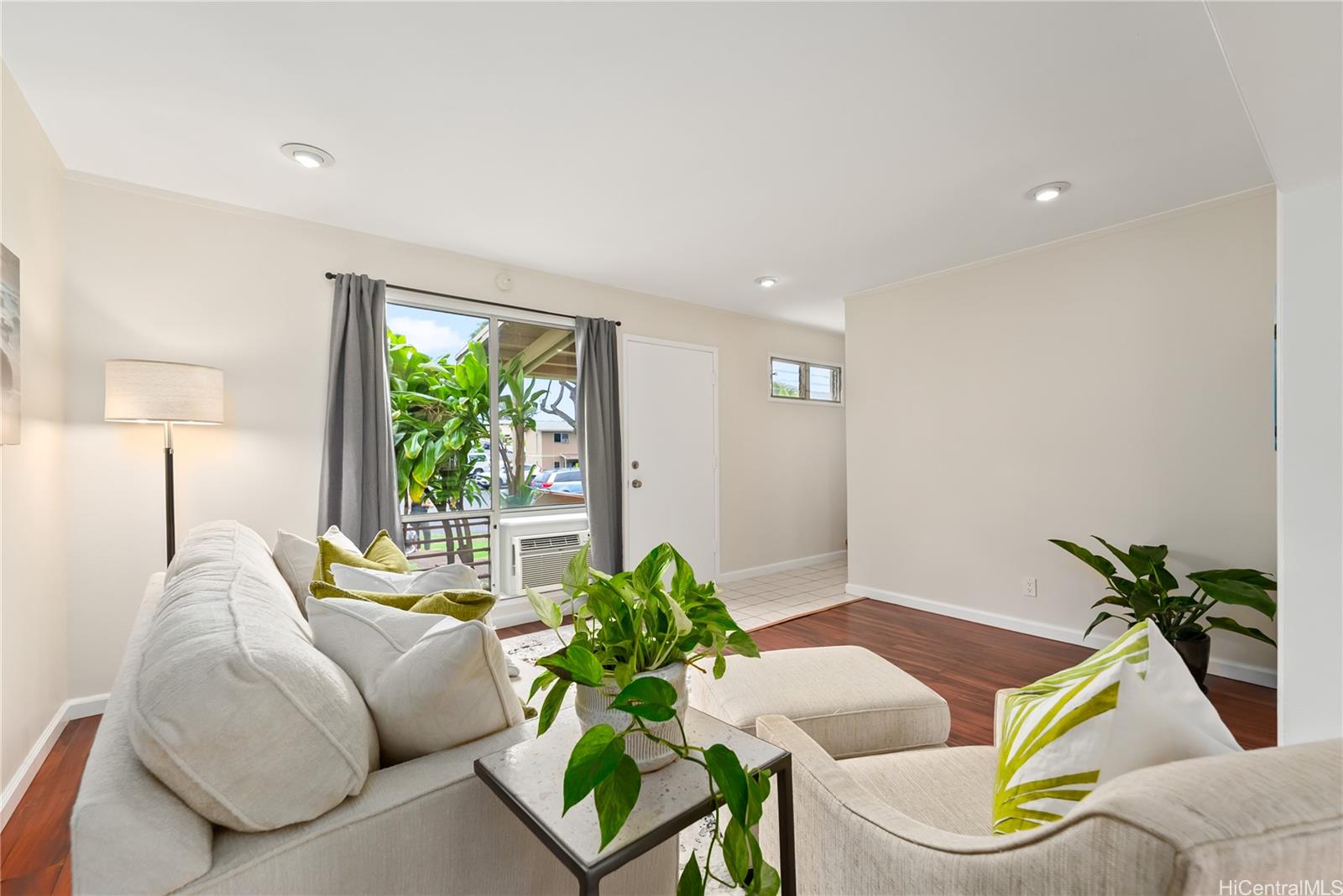 Waiau Gardens Kai B condo # 88, Pearl City, Hawaii - photo 3 of 25