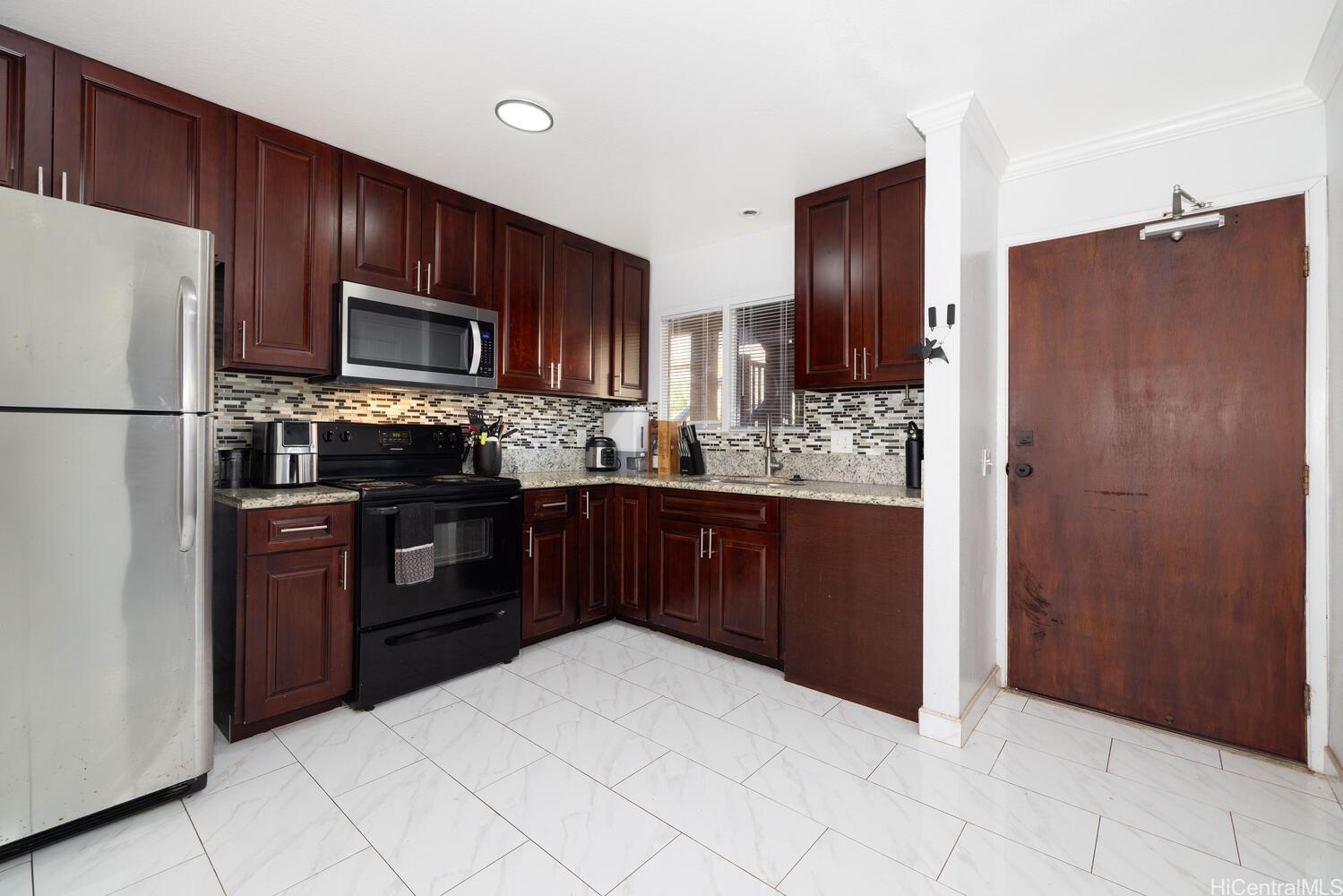 Waiau Garden Villa condo # 11101, Pearl City, Hawaii - photo 8 of 21