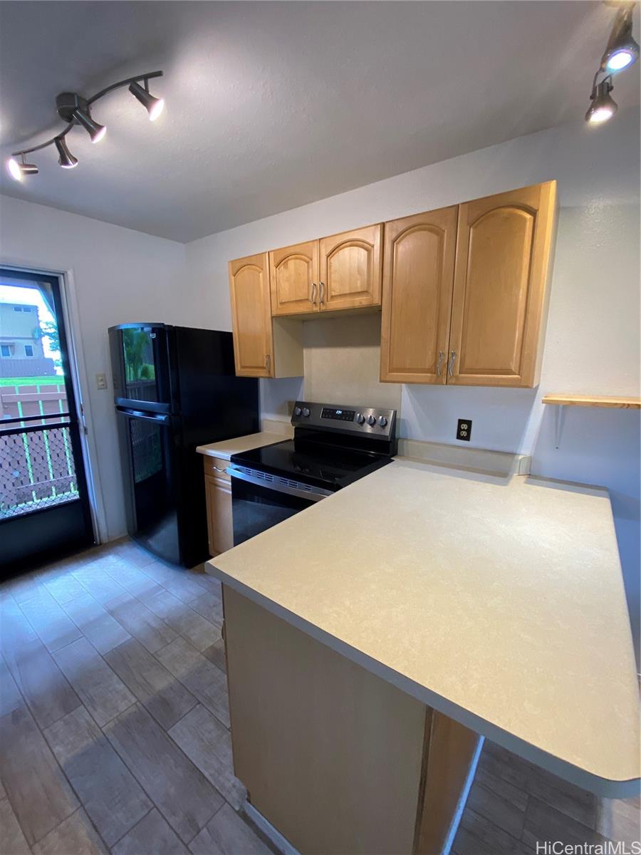 98-1388 Hinu Place Pearl City - Rental - photo 2 of 15