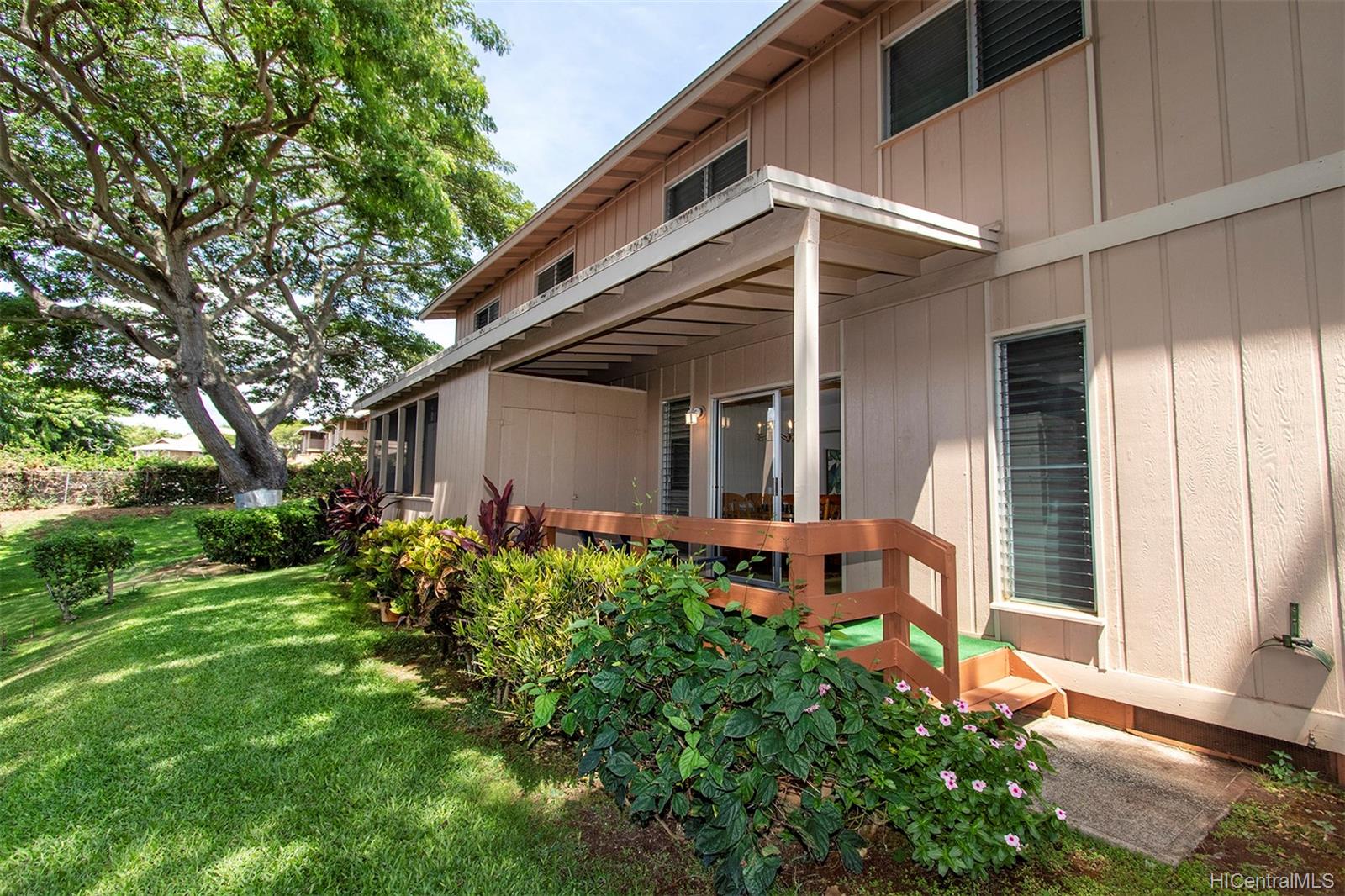 Waiau Gardens Kai B C101, 981388 Nola Street, Pearl City Waiau