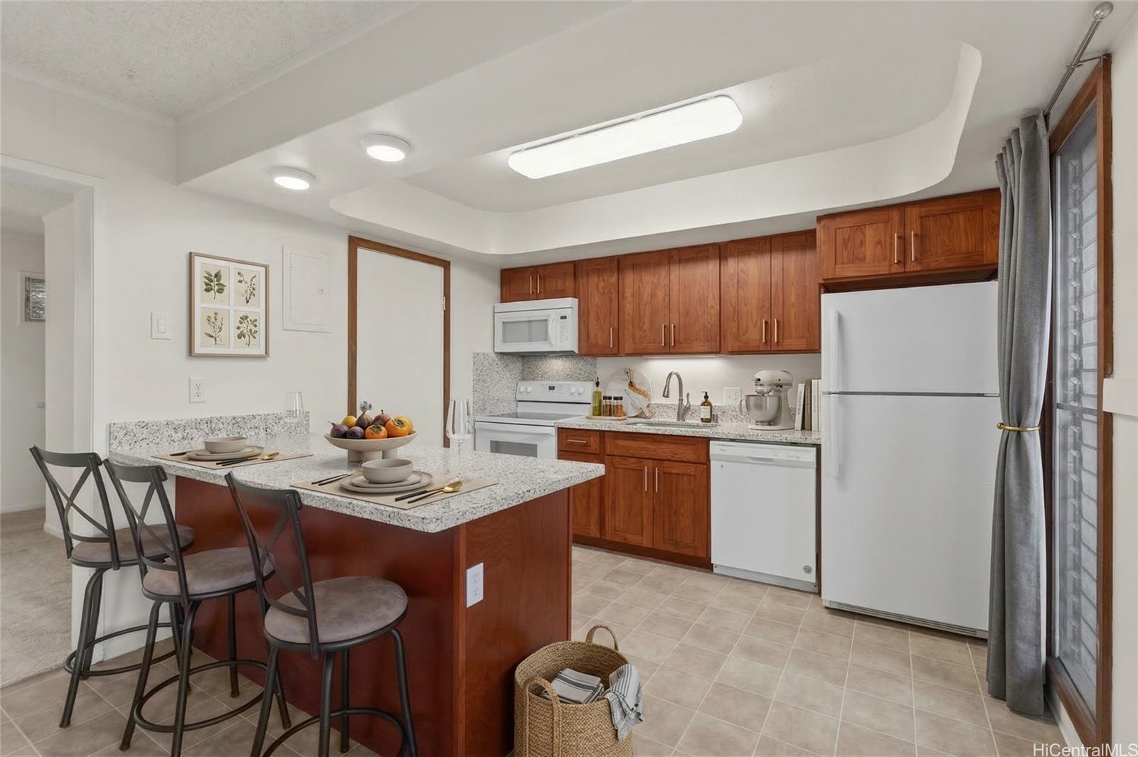 98-1391 Nola St townhouse # 16, Pearl City, Hawaii - photo 3 of 23