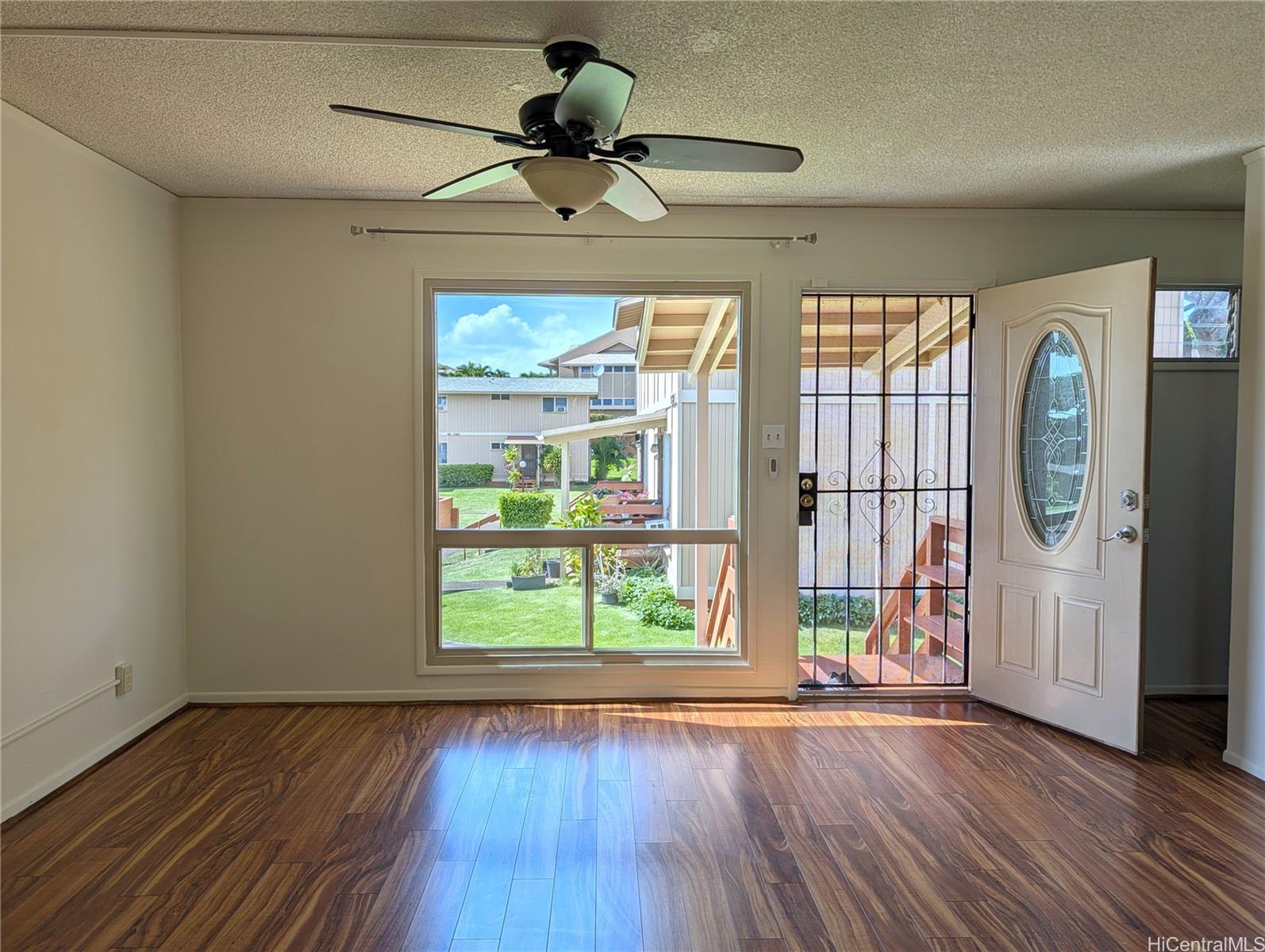 98-1398 Nola St Pearl City - Rental - photo 2 of 25