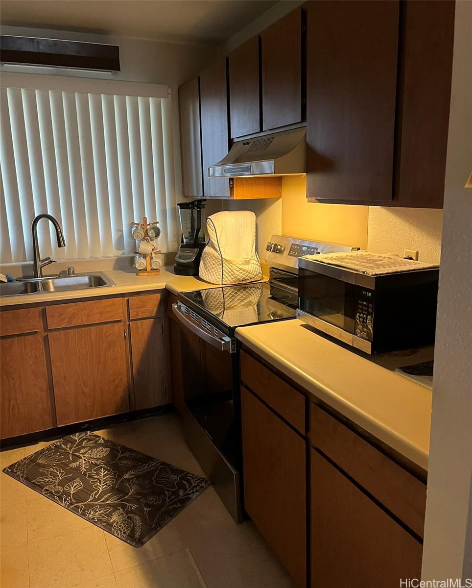 Waiau Garden Court condo # 14113, Pearl City, Hawaii - photo 6 of 14