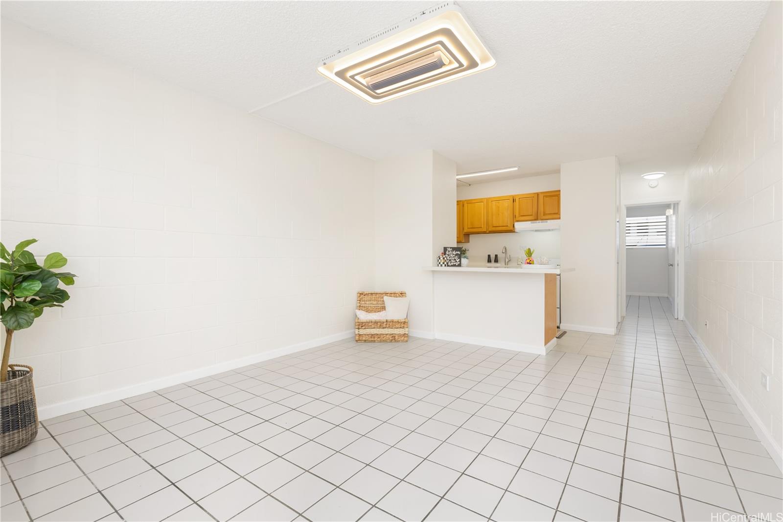 White Pearl Apts condo # 103, Aiea, Hawaii - photo 2 of 24