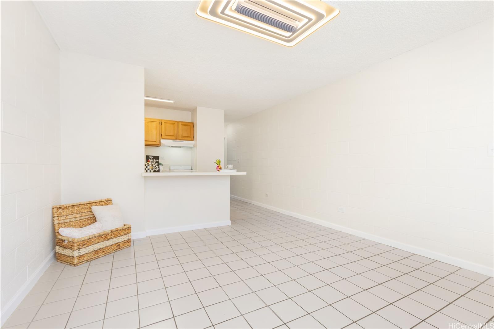 White Pearl Apts condo # 103, Aiea, Hawaii - photo 3 of 24