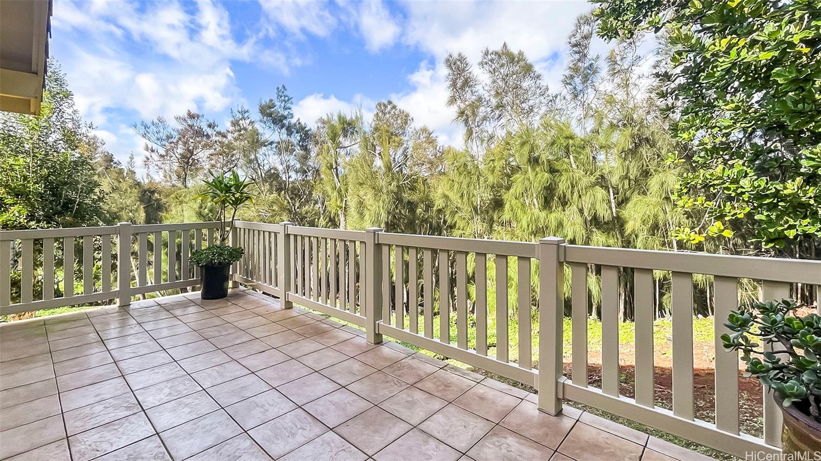 98-1421  Onikiniki Place Pearlridge, PearlCity home - photo 19 of 23