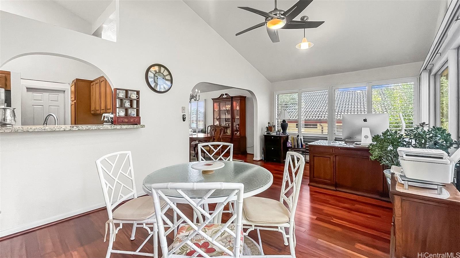 98-1421  Onikiniki Place Pearlridge, PearlCity home - photo 5 of 23