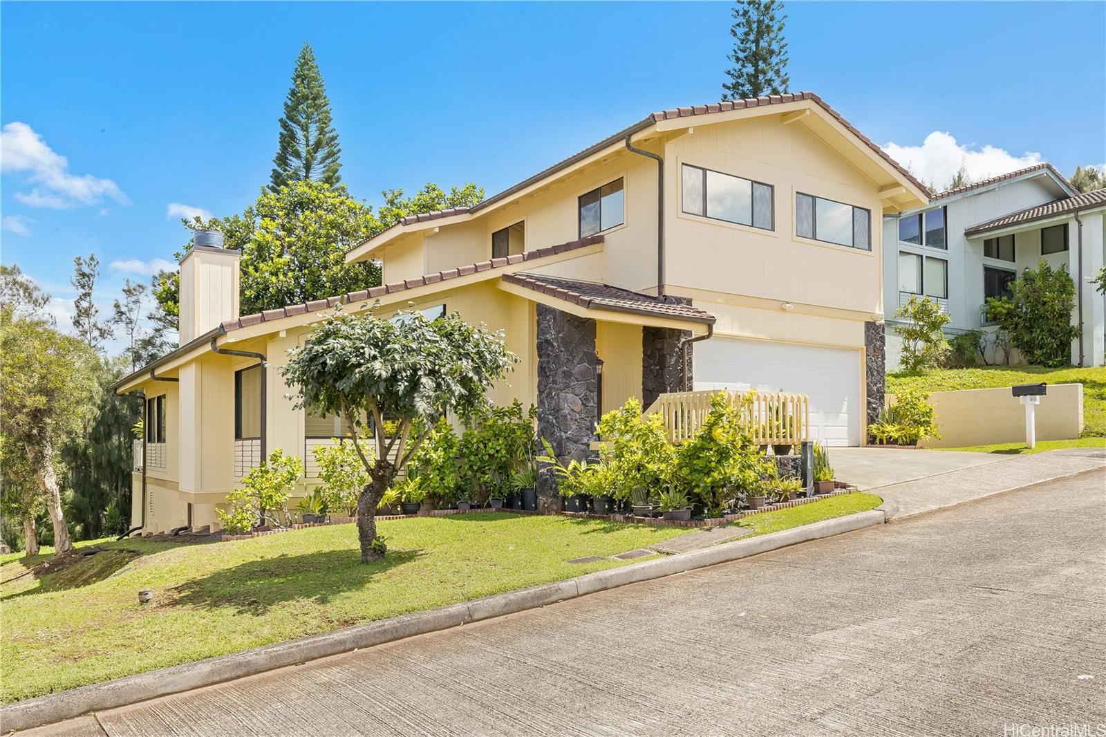 98-1421  Onikiniki Place Pearlridge,  home - photo 1 of 25