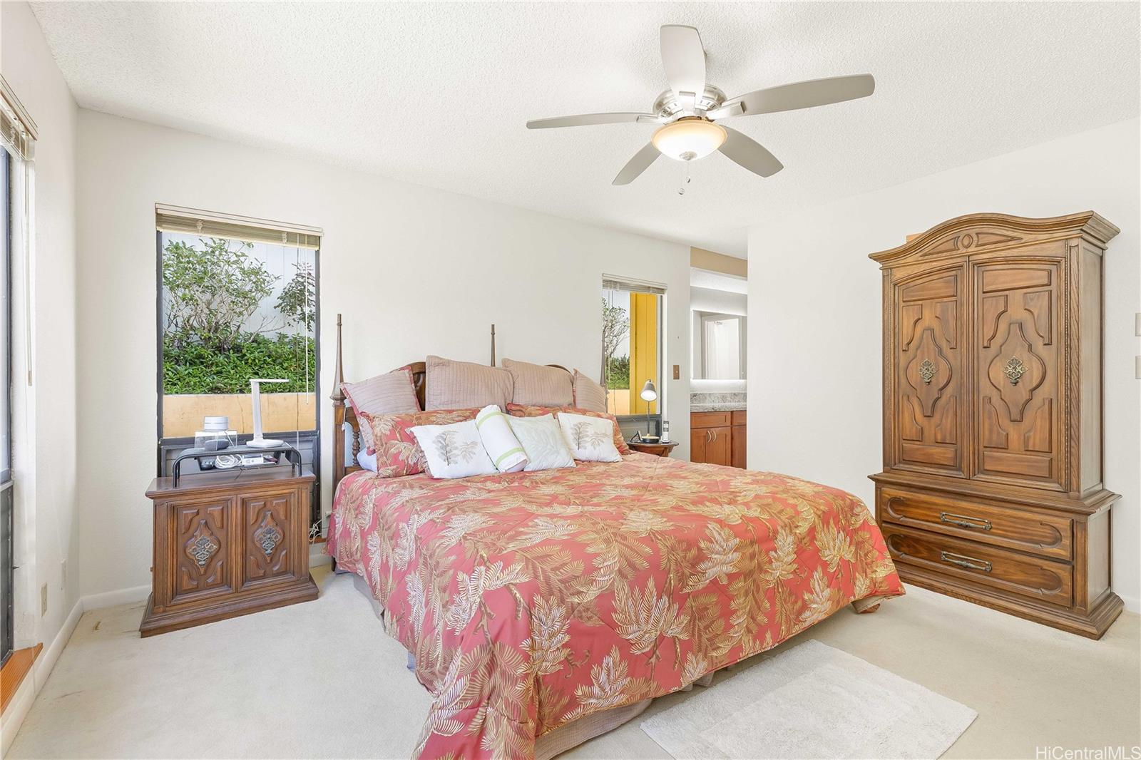 98-1421  Onikiniki Place Pearlridge, PearlCity home - photo 13 of 25