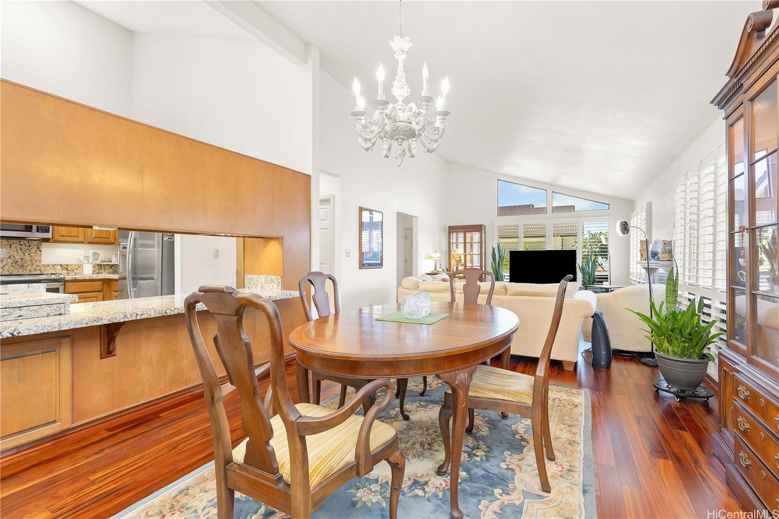 98-1421  Onikiniki Place Pearlridge, PearlCity home - photo 6 of 25