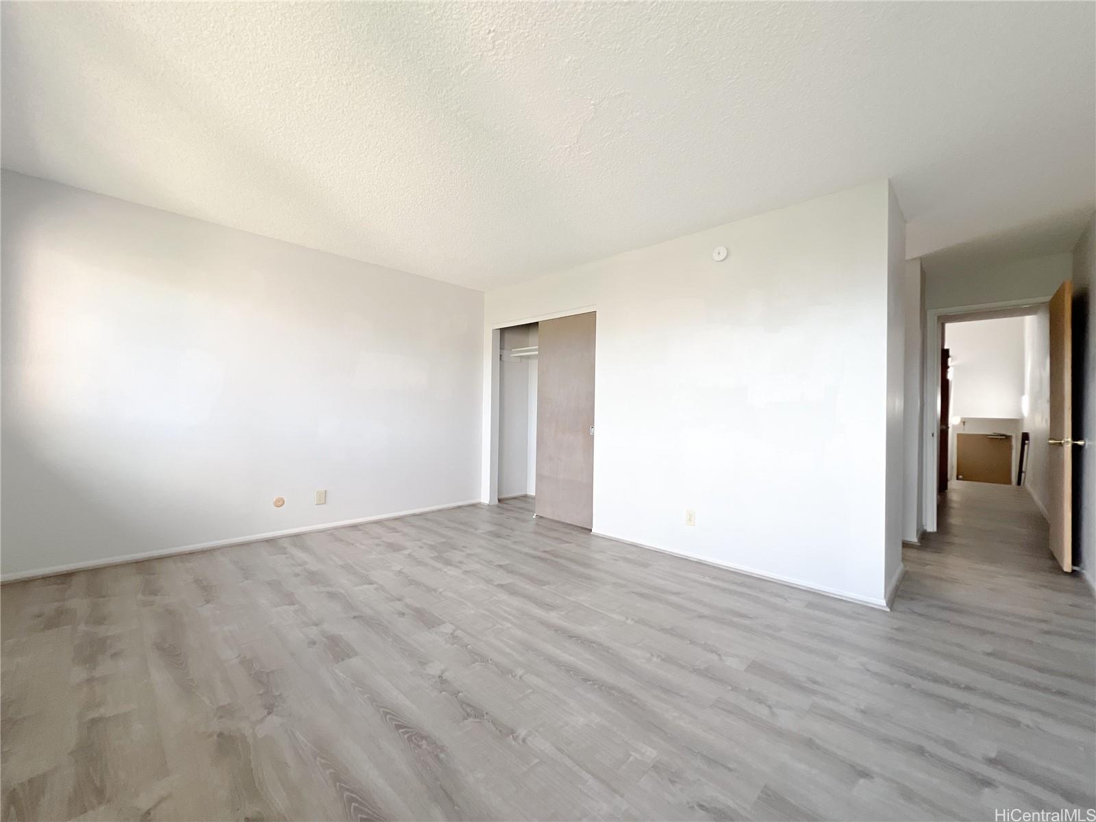 98-1433 Kaahumanu Street Aiea - Rental - photo 15 of 25