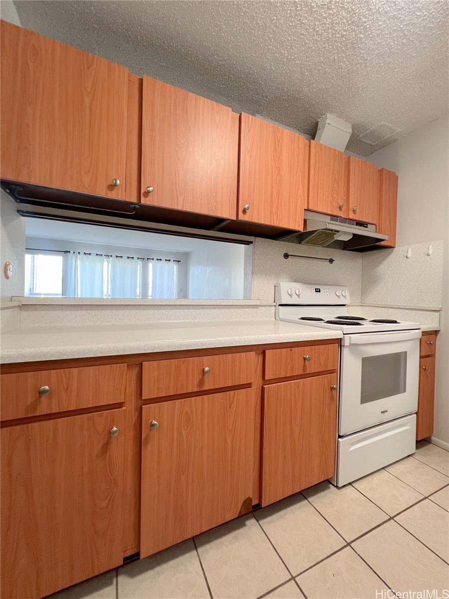 98-1433 Kaahumanu Street Aiea - Rental - photo 7 of 25